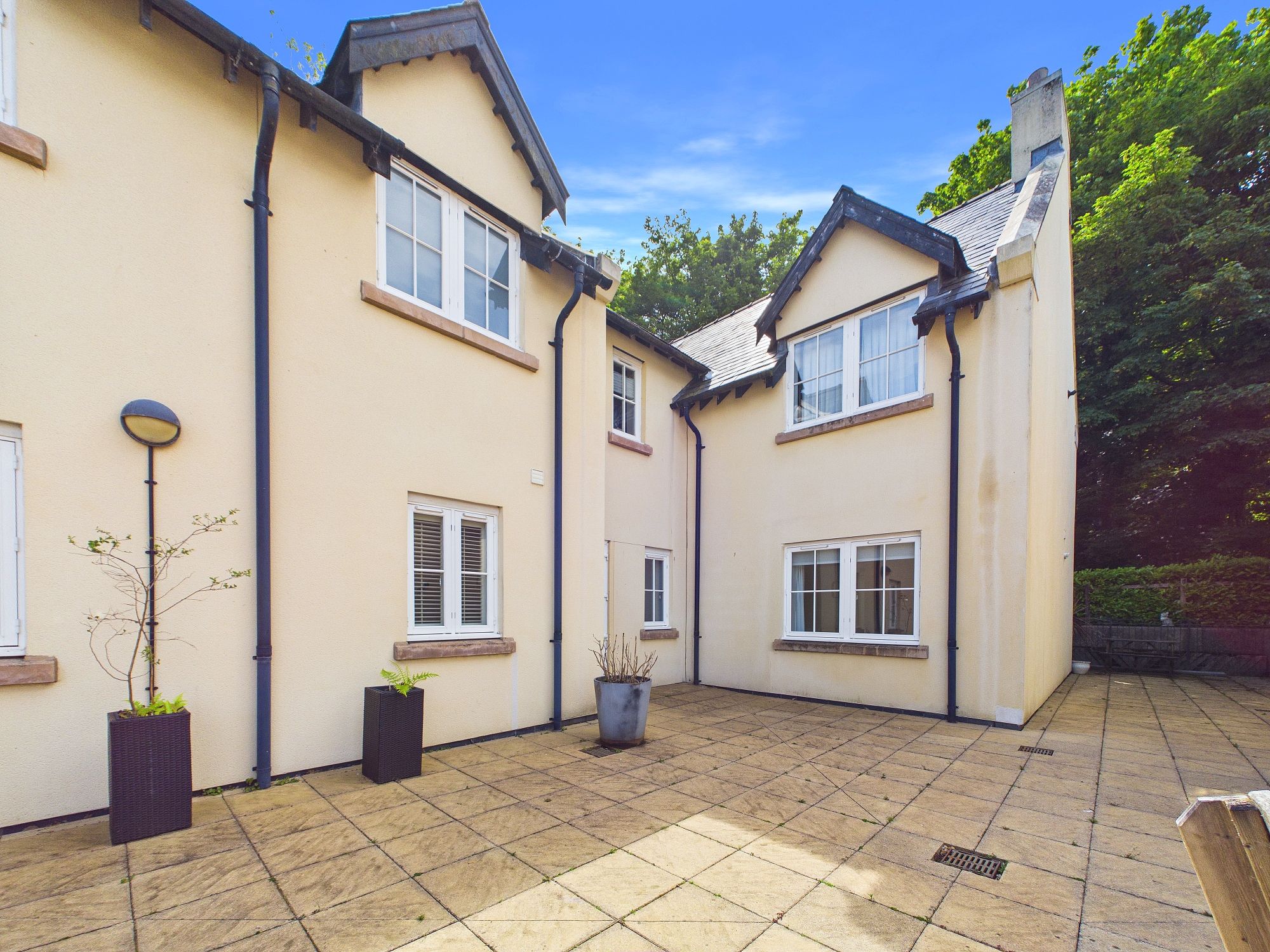 St. Brides Hill, Saundersfoot, SA69