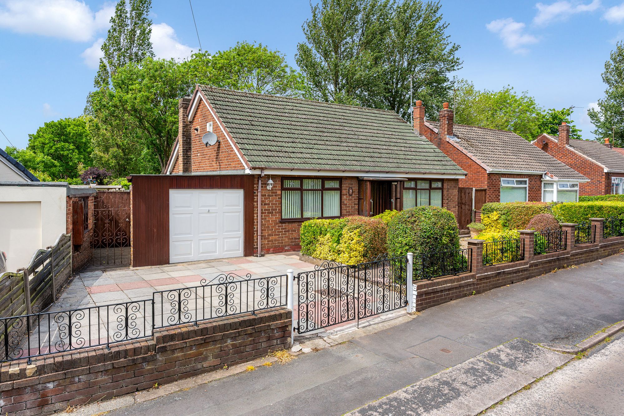 Gutticar Road, Widnes, WA8