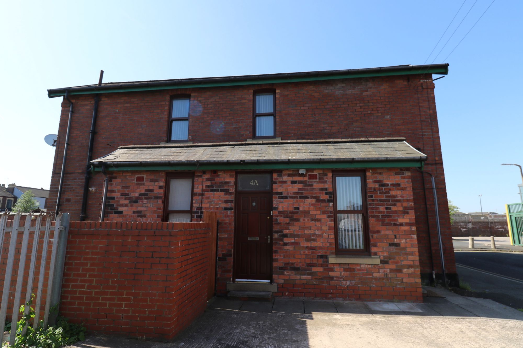4a School Street, Newton-Le-Willows