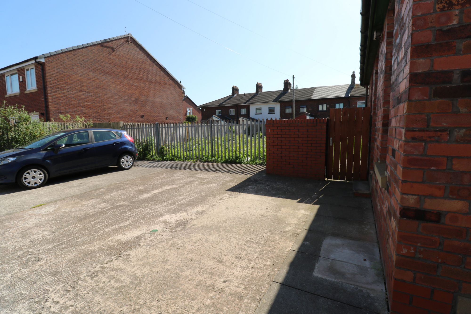 4a School Street, Newton-Le-Willows
