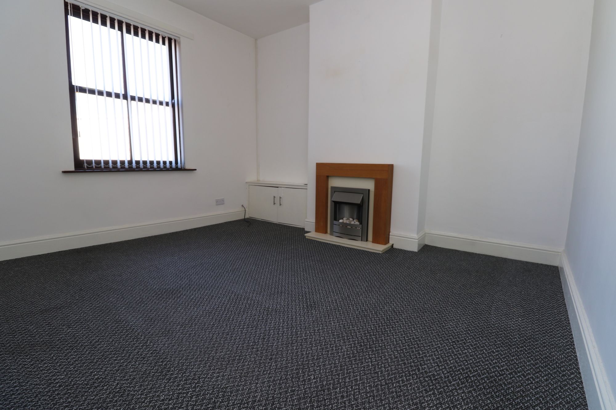 4a School Street, Newton-Le-Willows