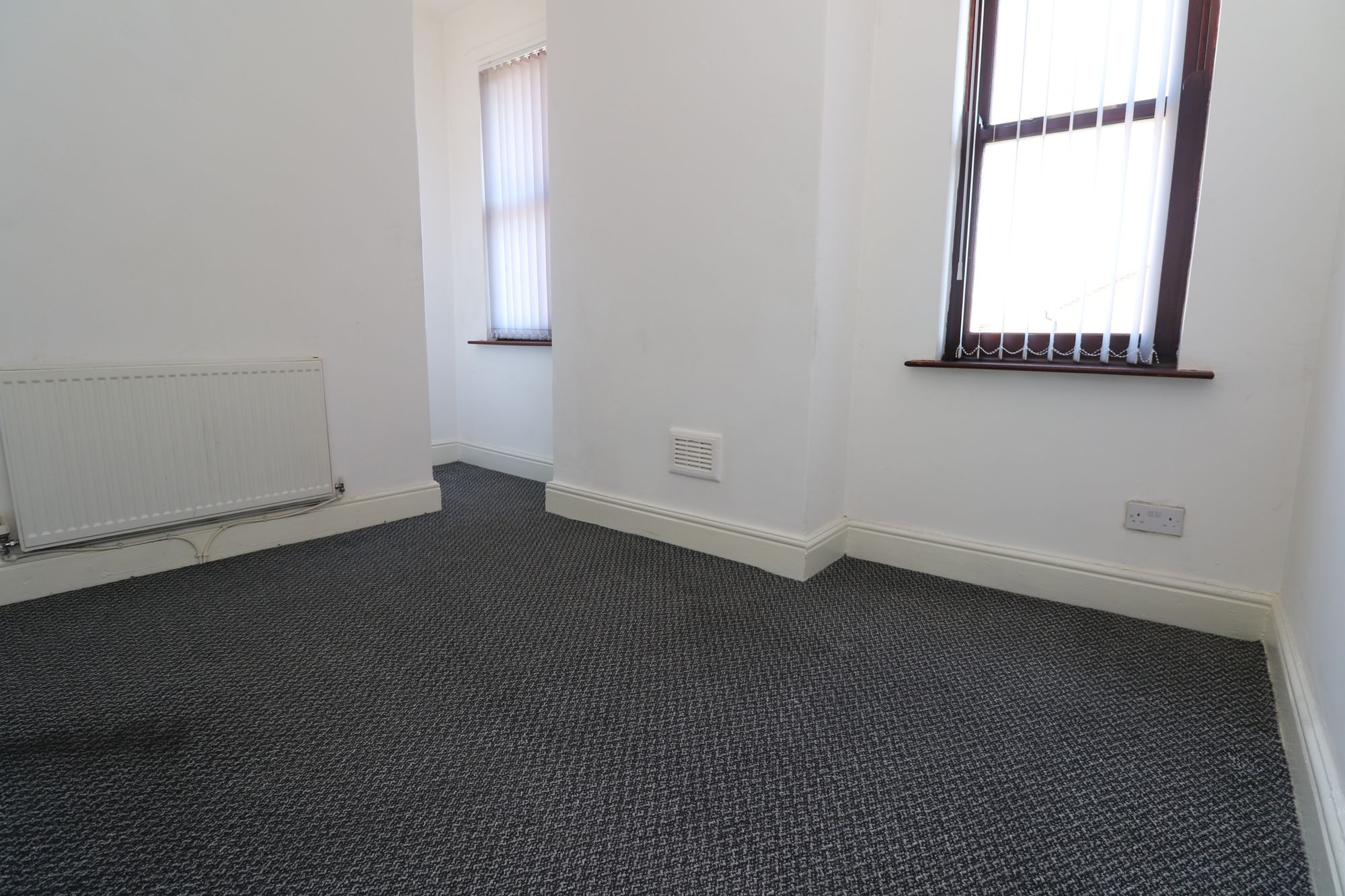 4a School Street, Newton-Le-Willows