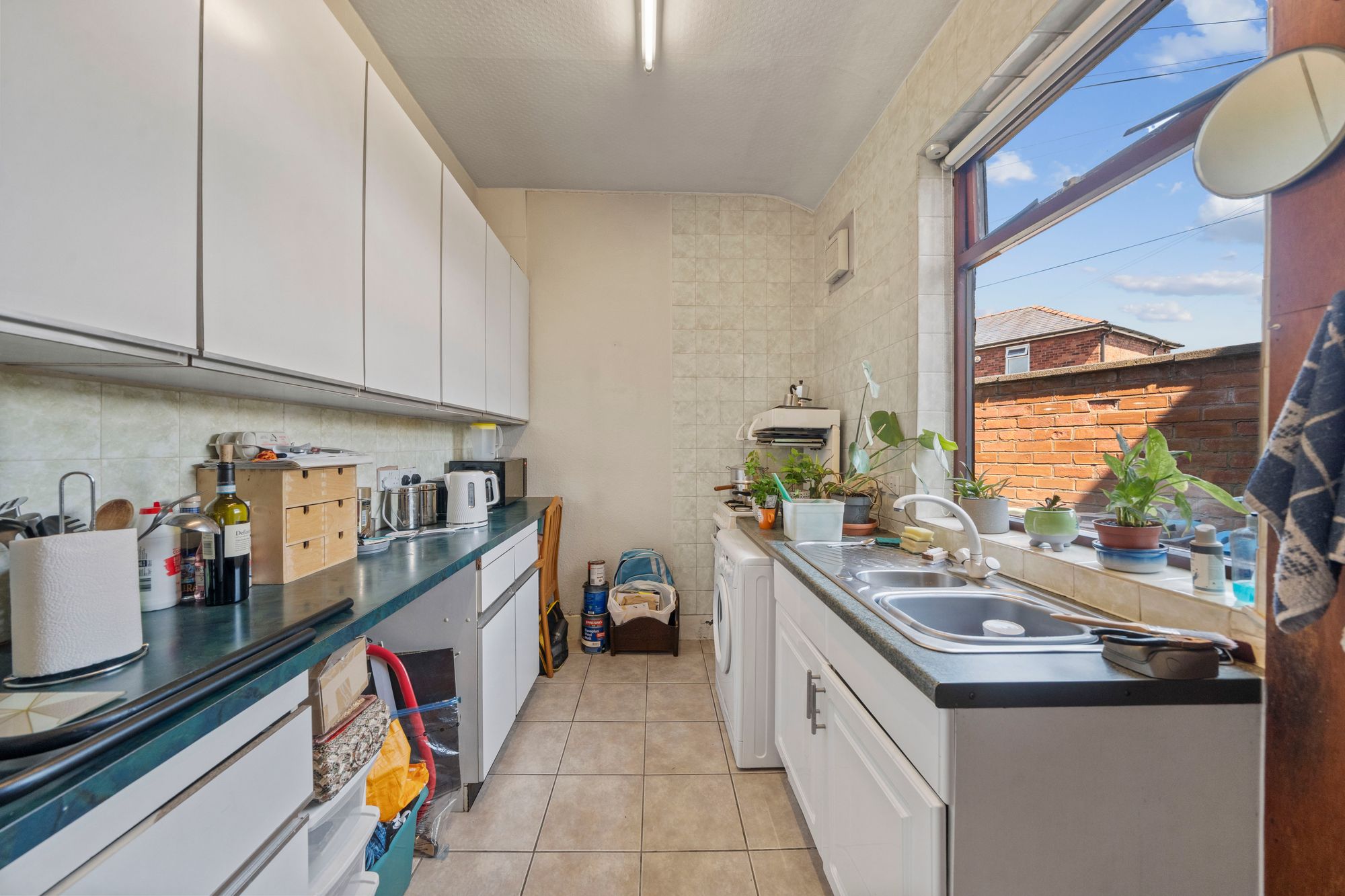 Holden Road, Leigh