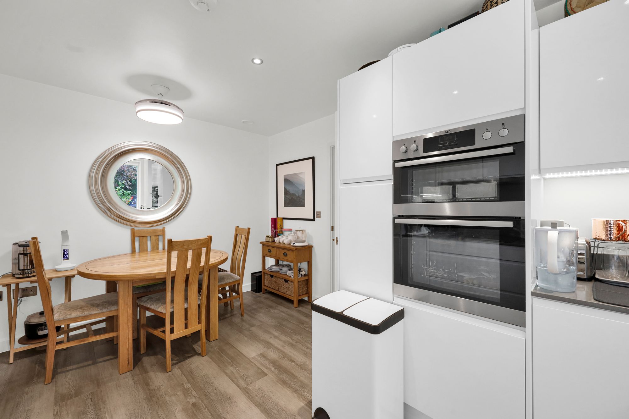 Reservoir Way, London, NW10