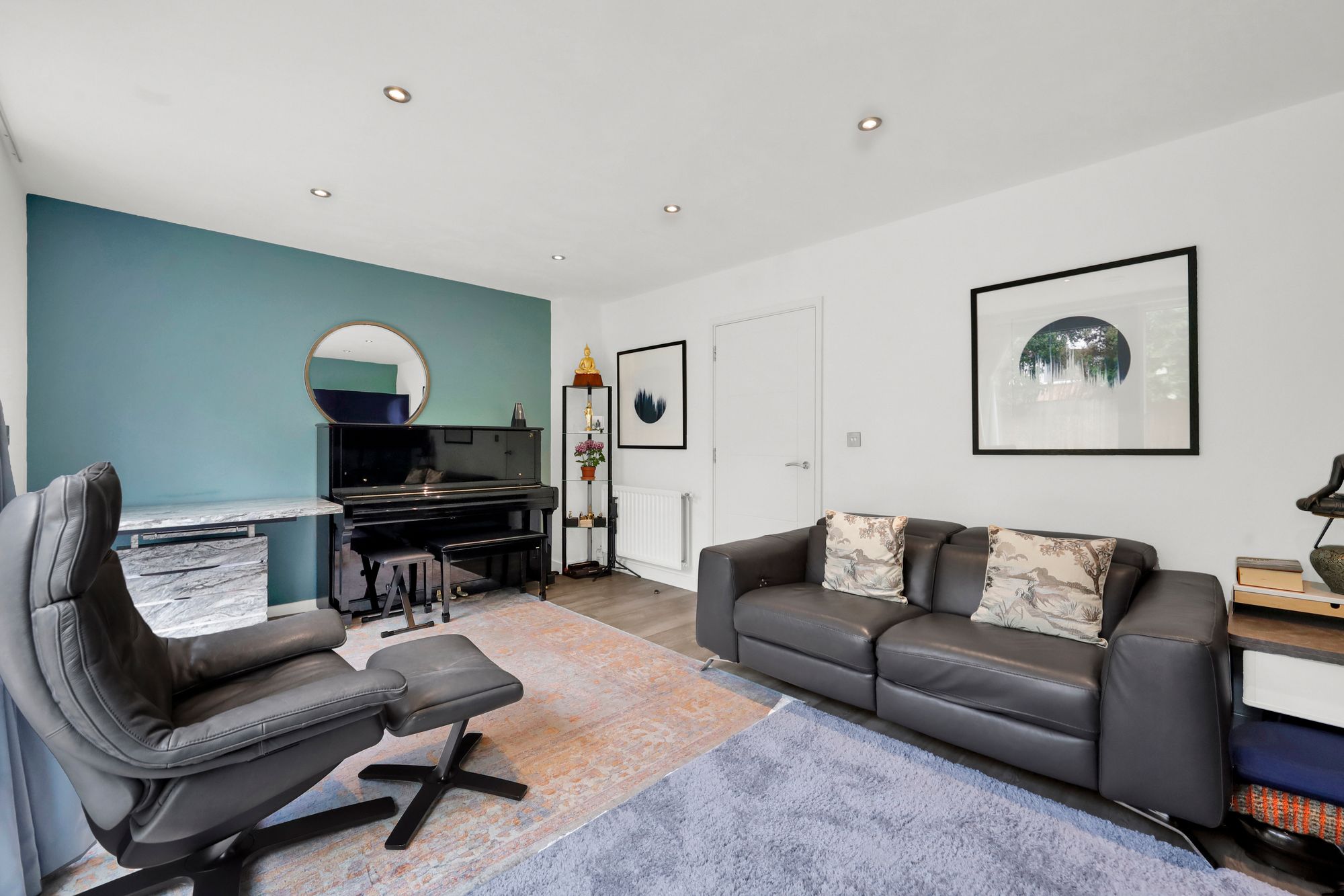 Reservoir Way, London, NW10