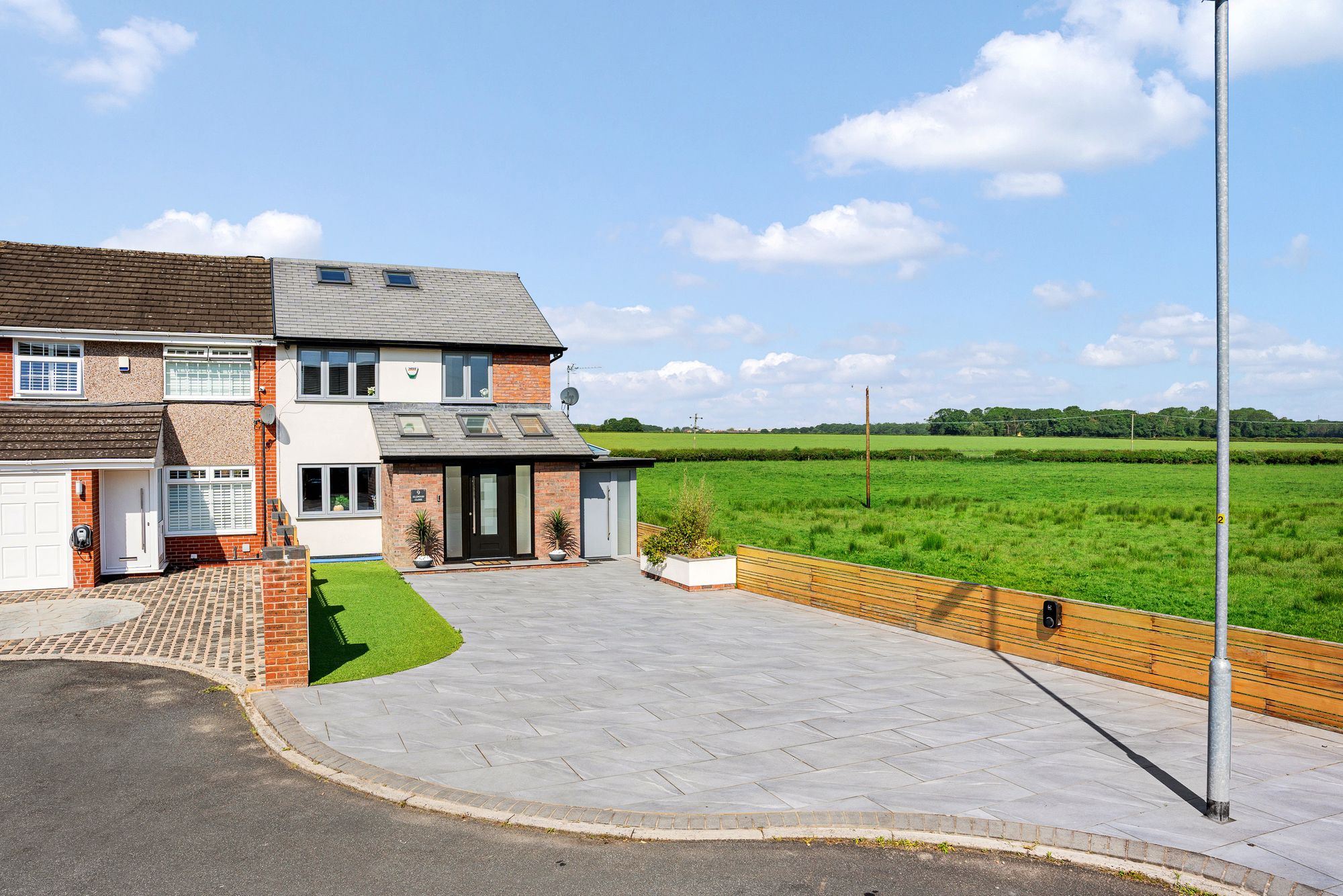 Ellwood Close, Hale Village, L24