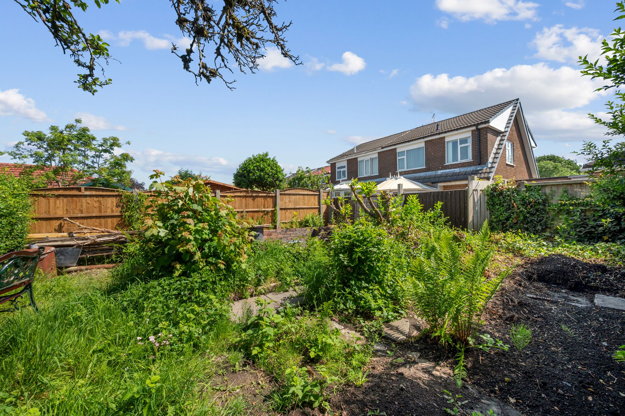 Leach Lane, Sutton Leach, WA9