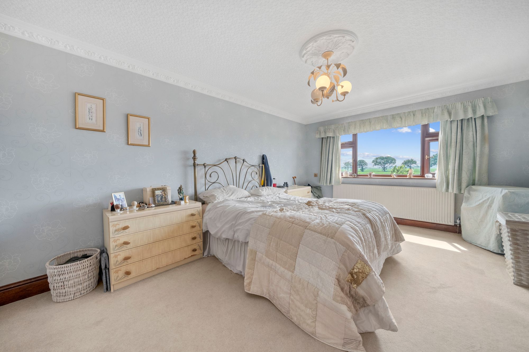 Heath Lane, Croft, WA3