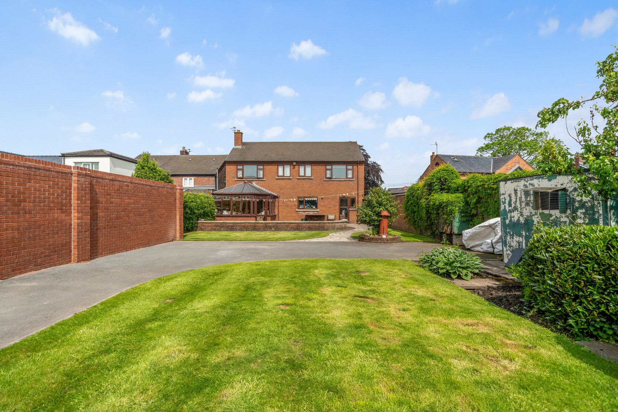 Heath Lane, Croft, WA3
