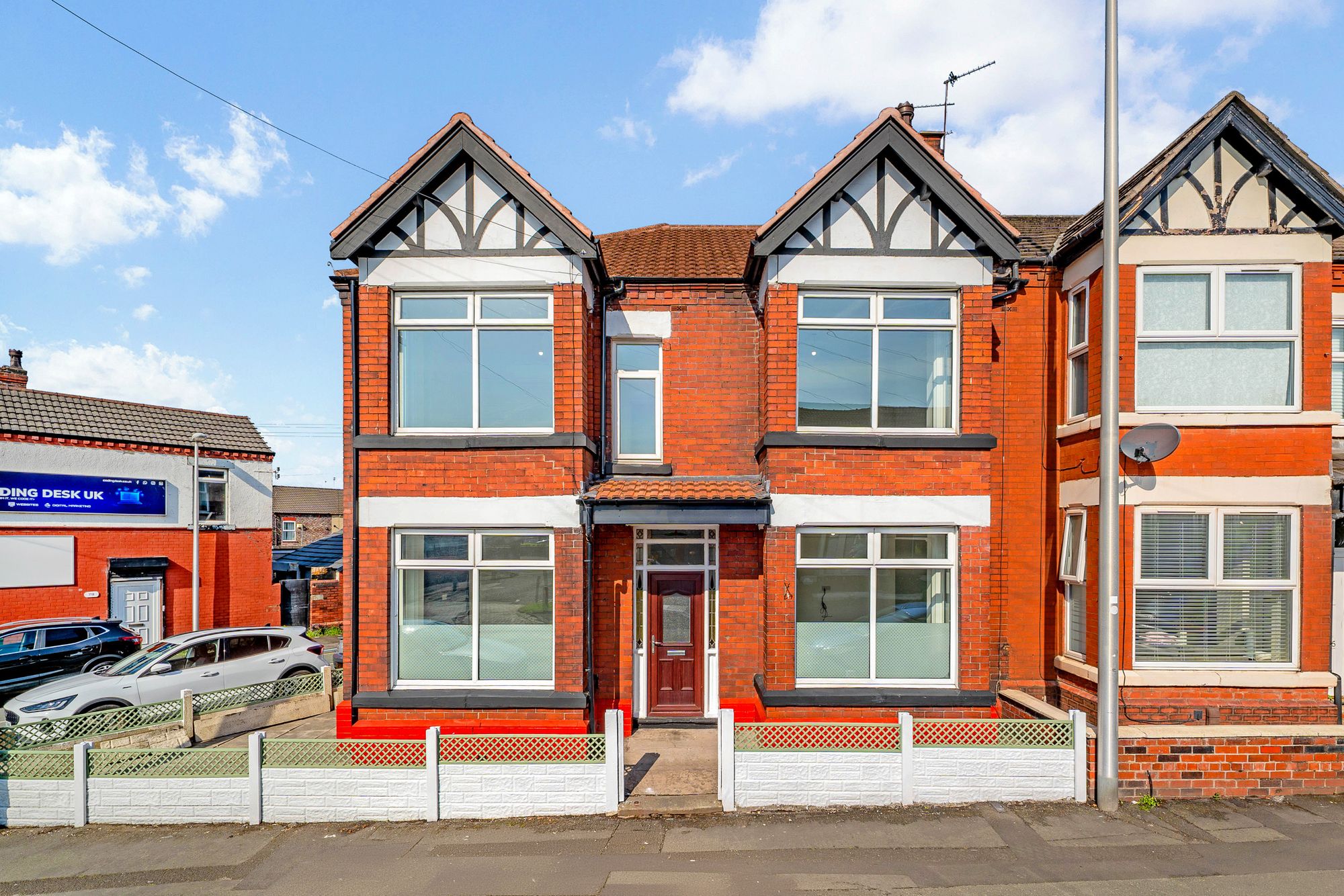 Peel House Lane, Widnes, WA8