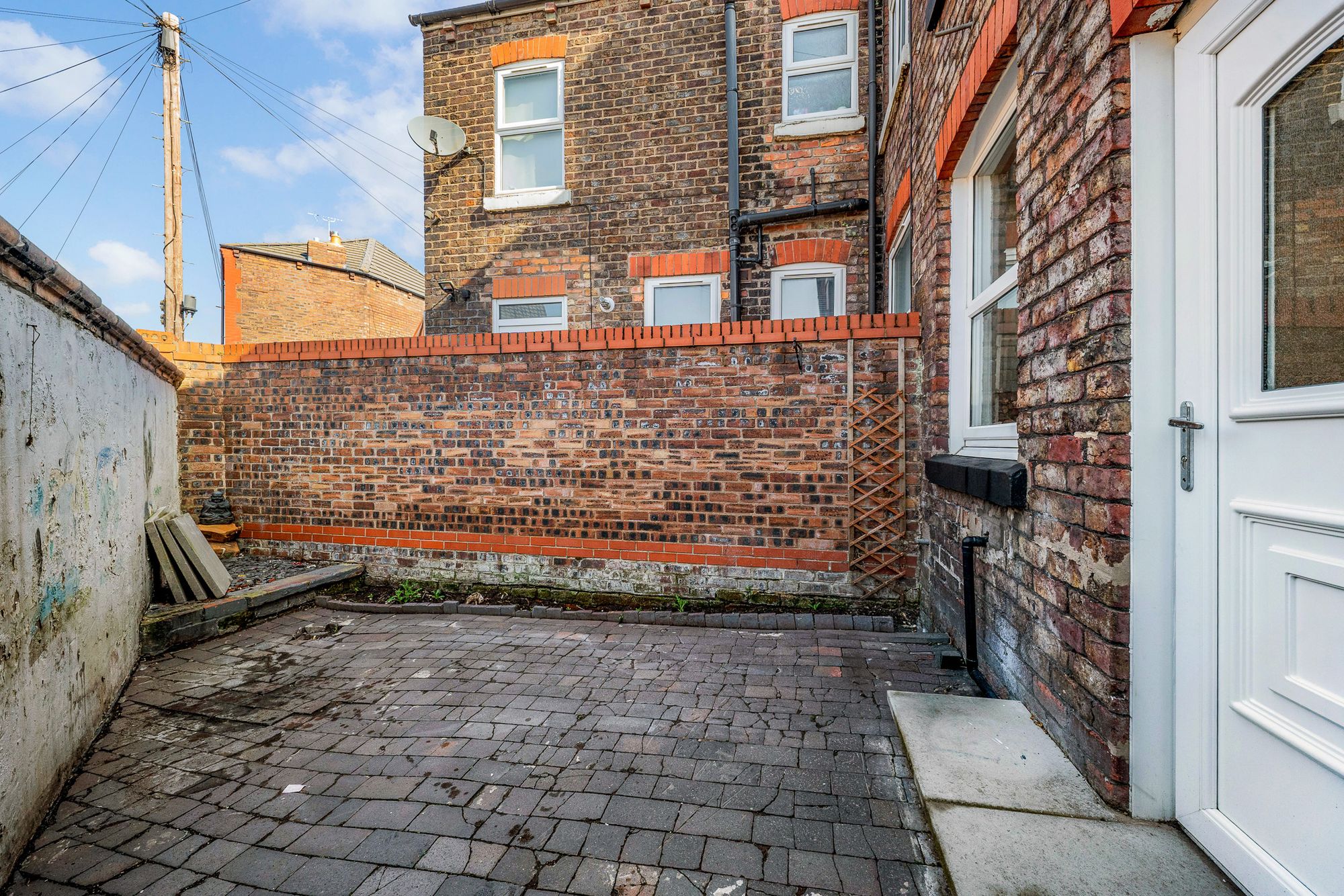 Peel House Lane, Widnes, WA8