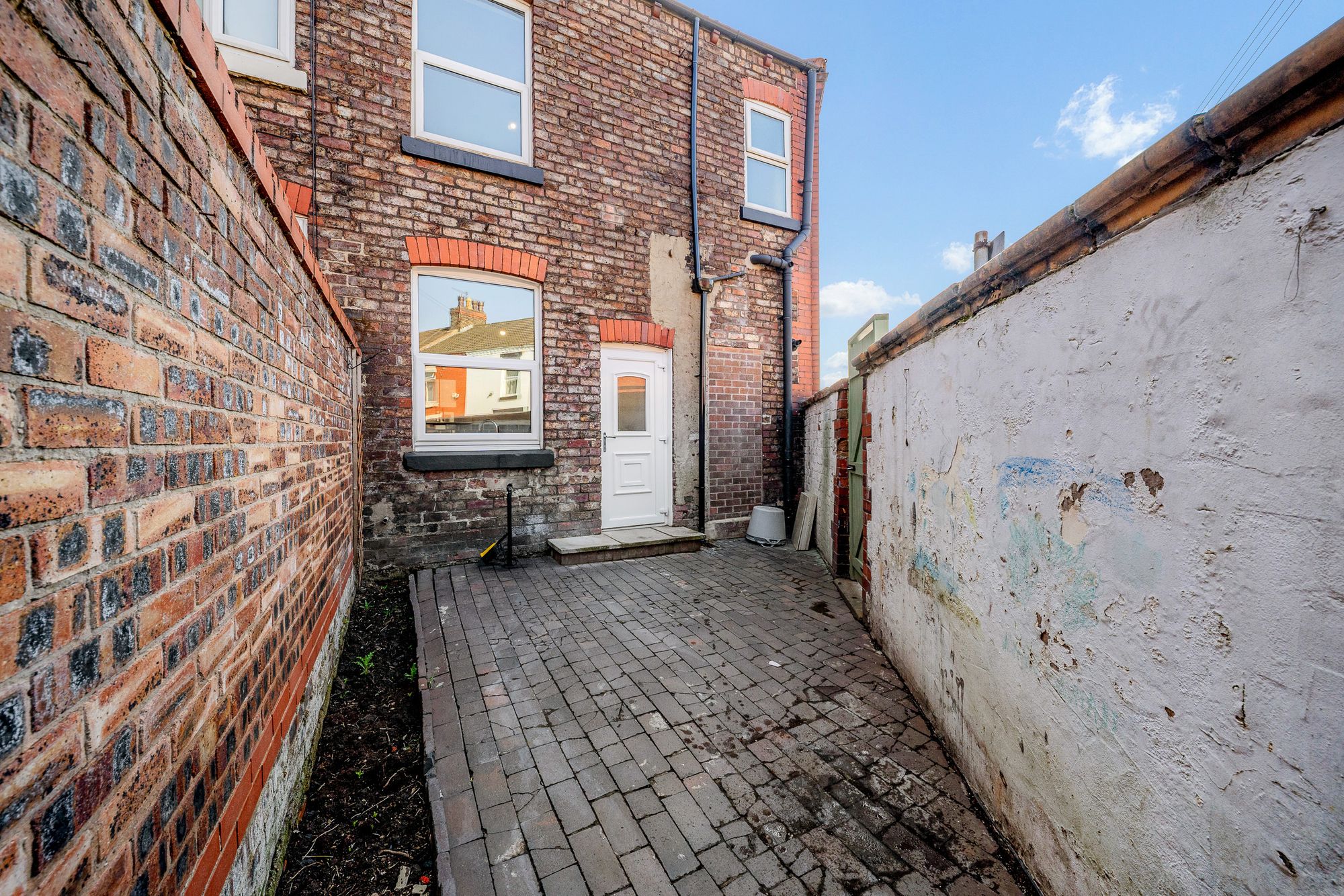 Peel House Lane, Widnes, WA8