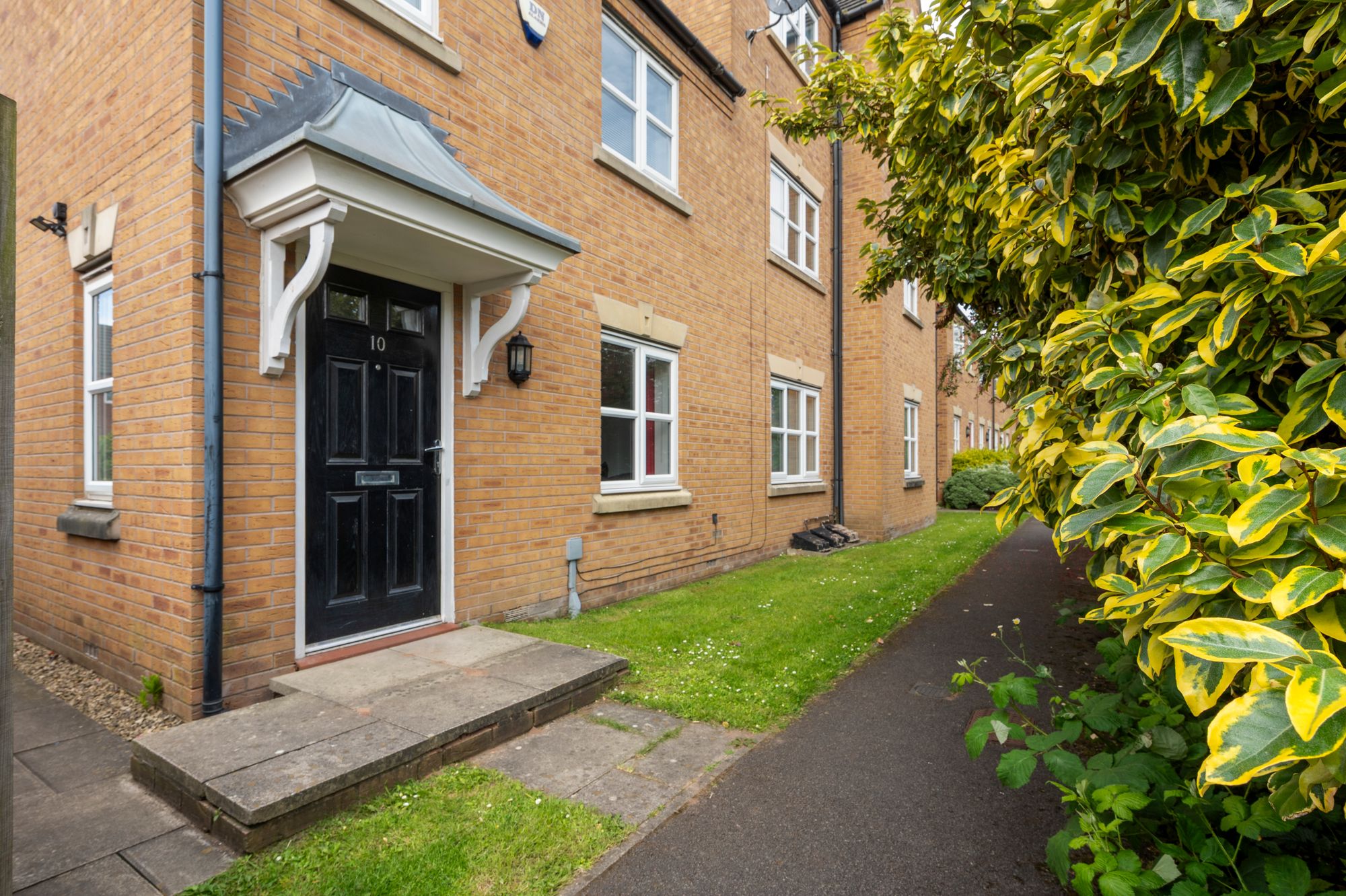 Trentham Close, St. Helens, WA9