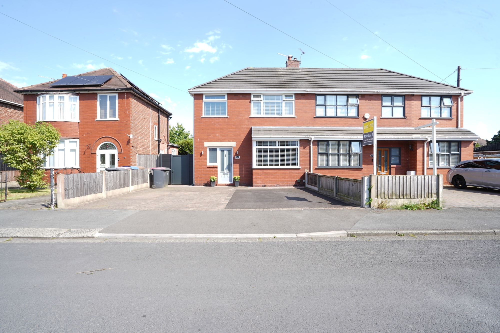 Rose Avenue, Irlam, M44