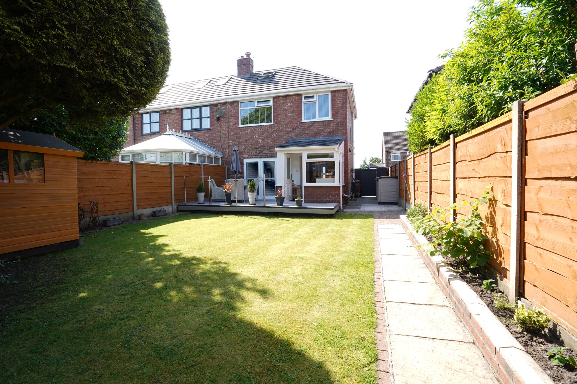 Rose Avenue, Manchester