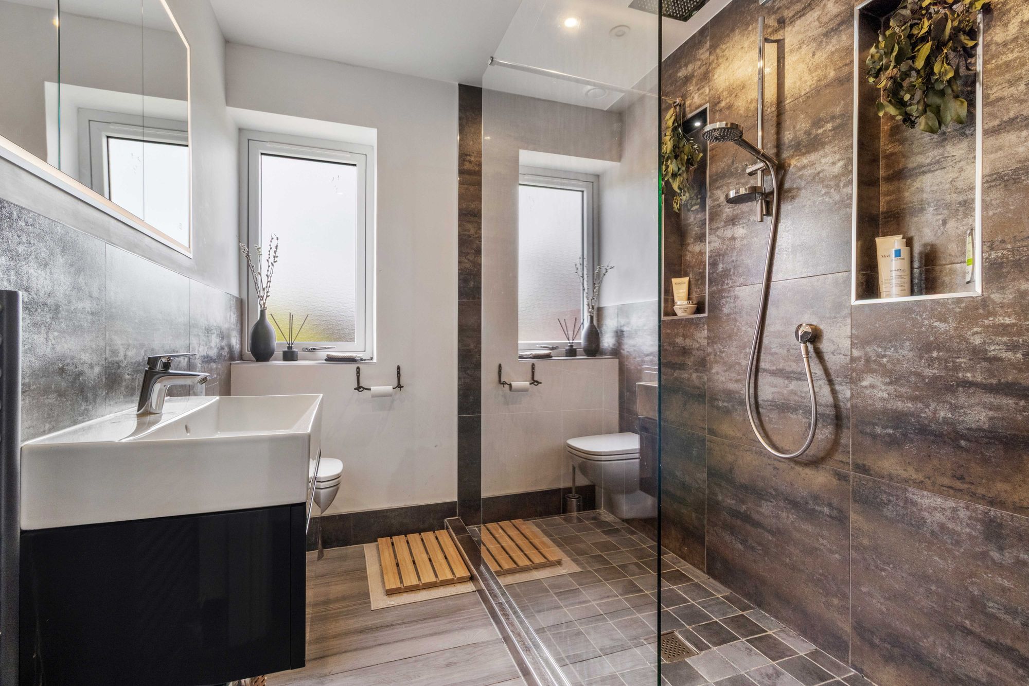 London Road, Stretton, WA4