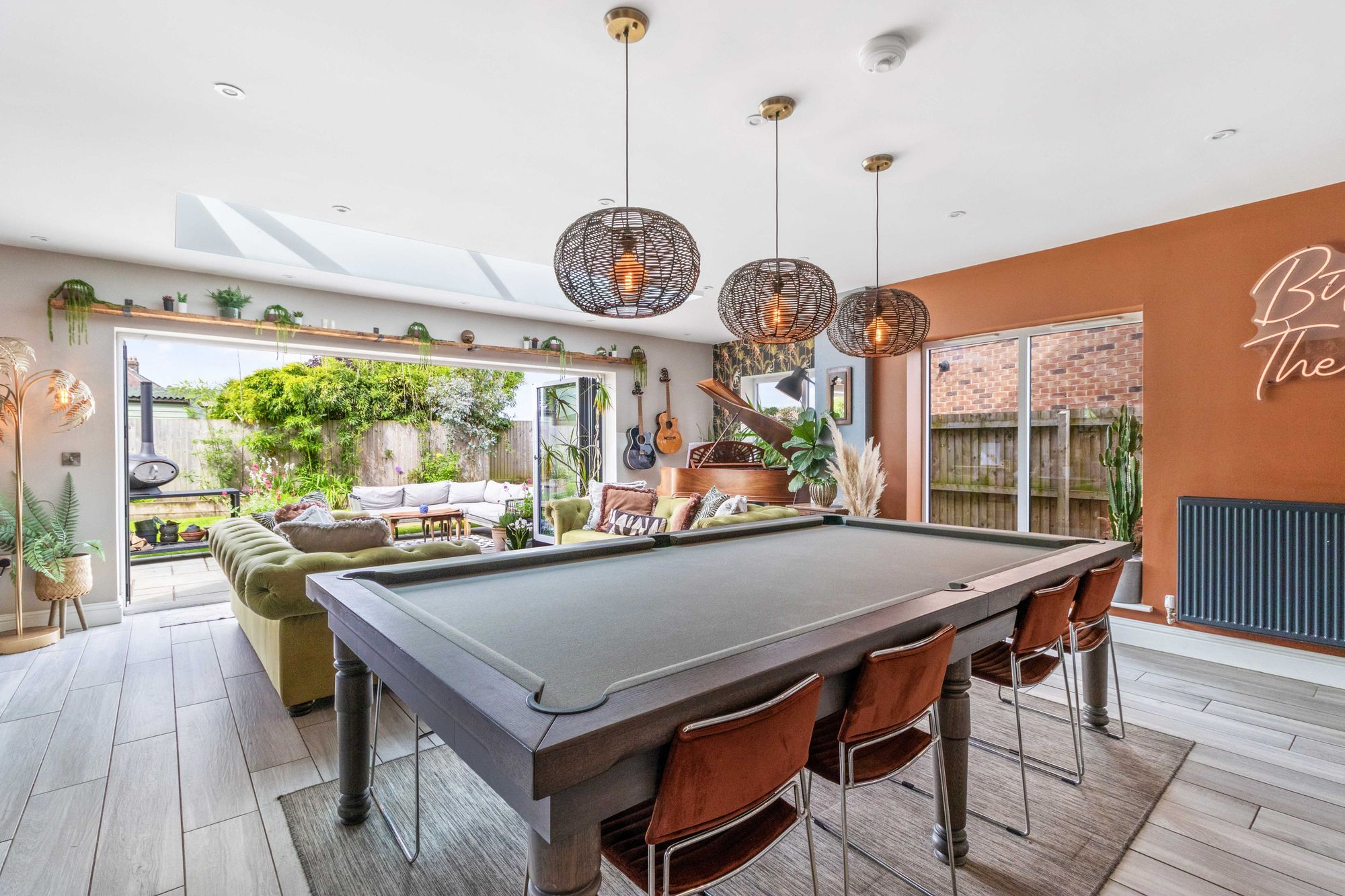 London Road, Stretton, WA4