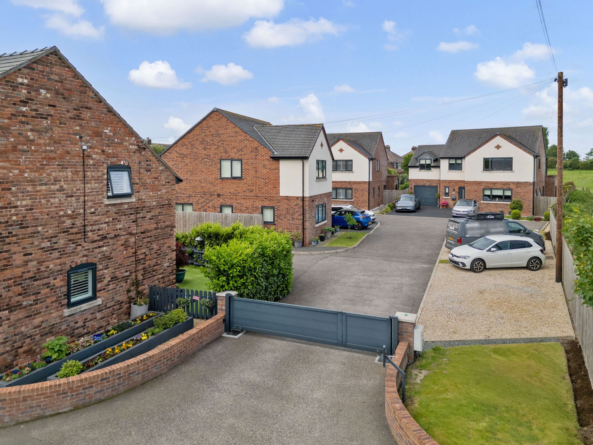 London Road, Stretton, WA4
