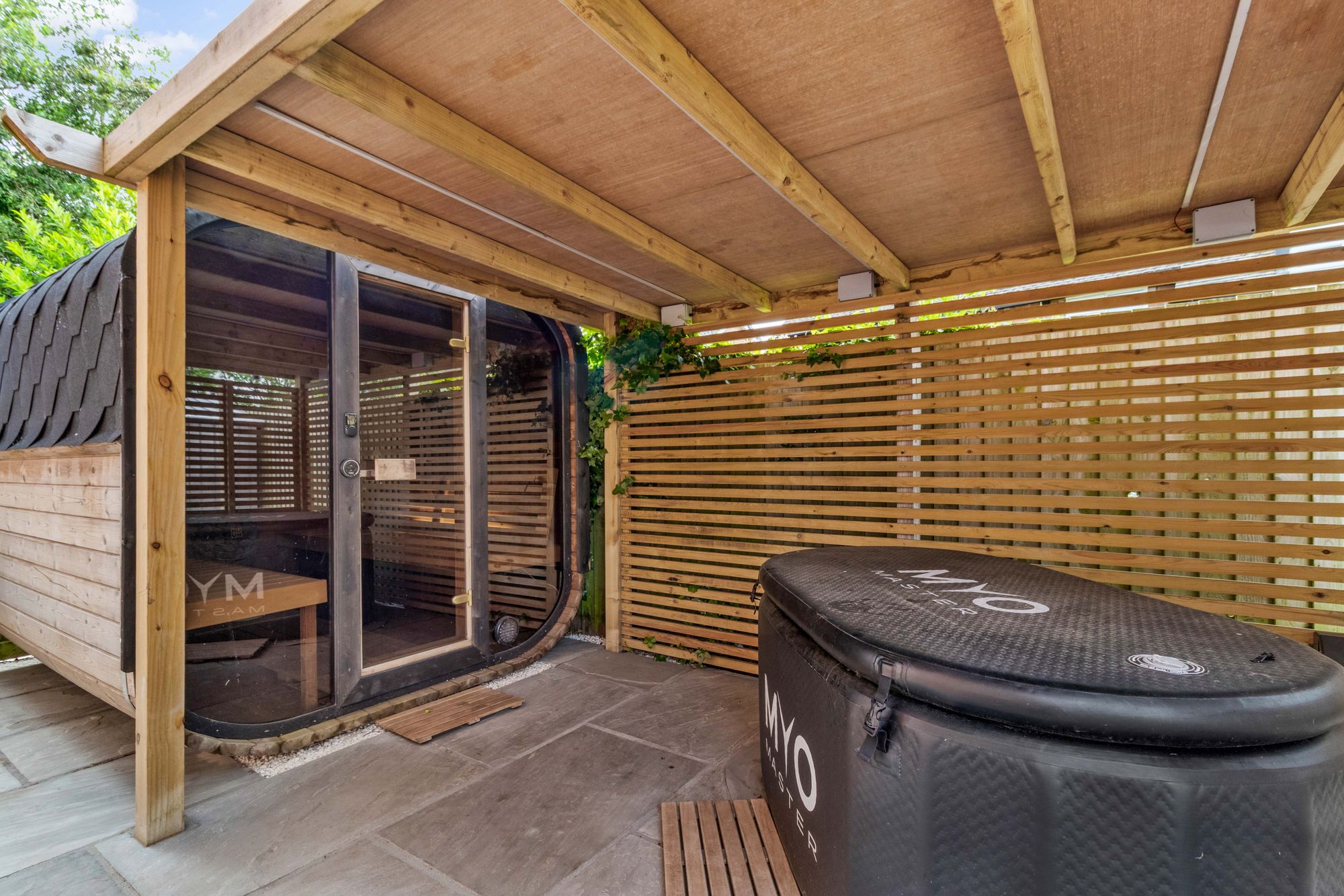 London Road, Stretton, WA4