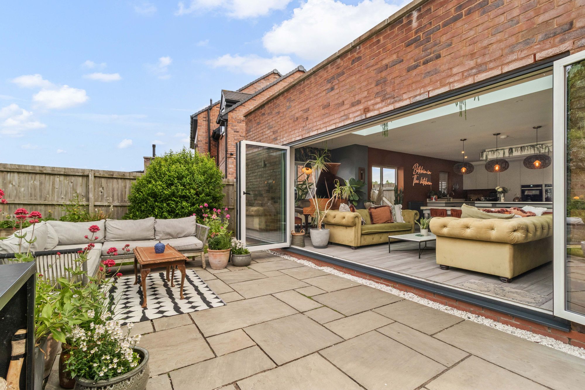 London Road, Stretton, WA4