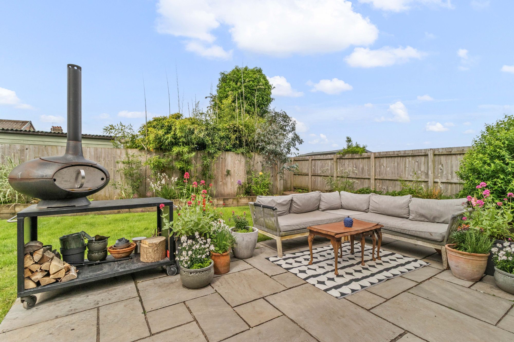 London Road, Stretton, WA4
