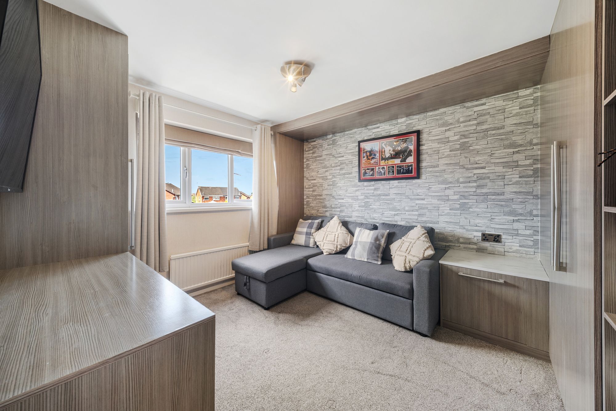Simonside, Widnes, WA8