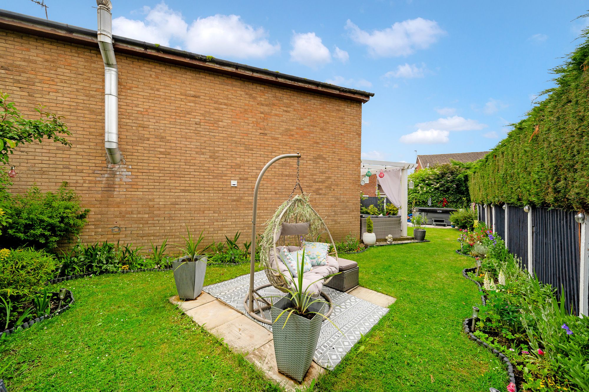 Simonside, Widnes, WA8