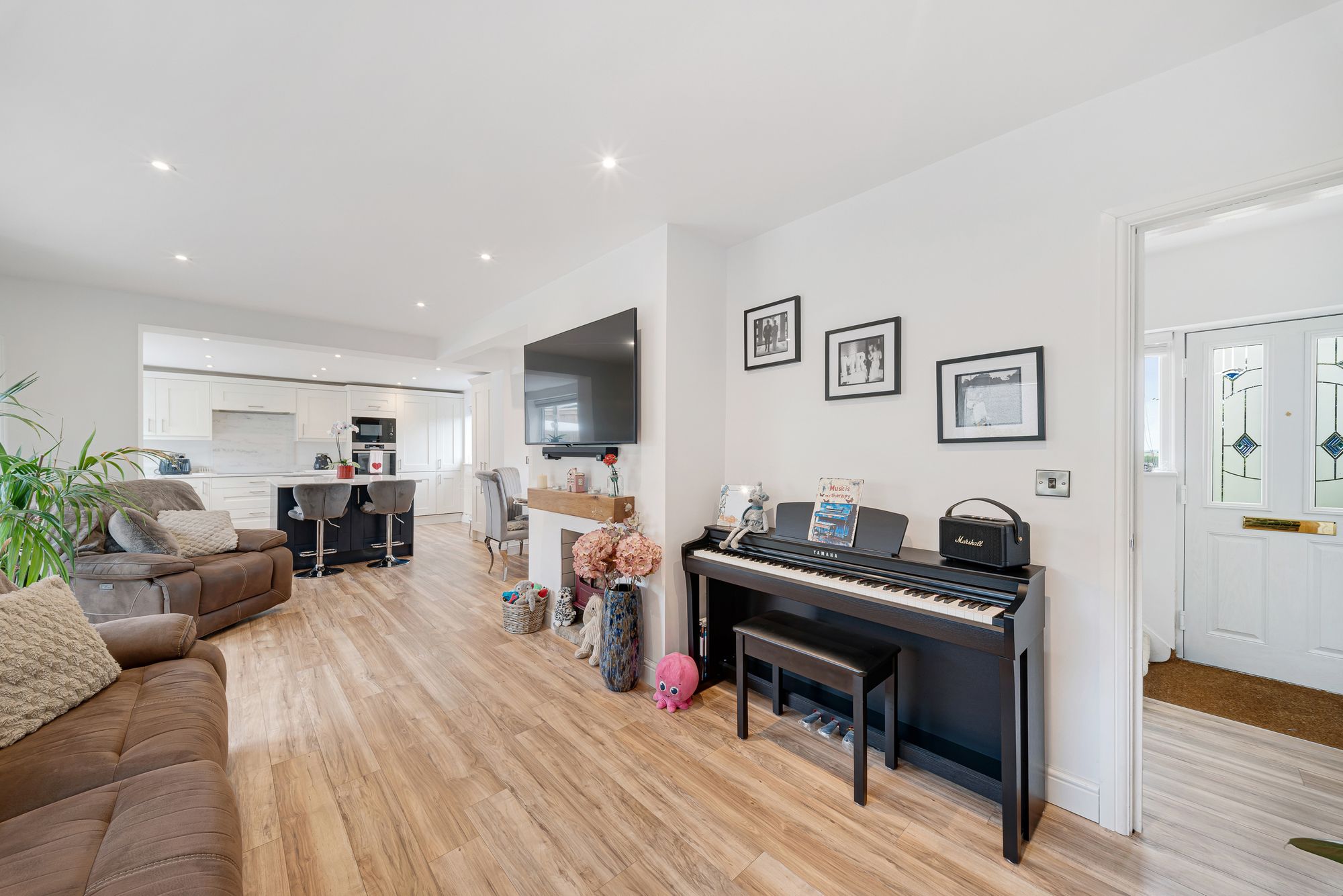 Clayton Crescent, Runcorn, WA7