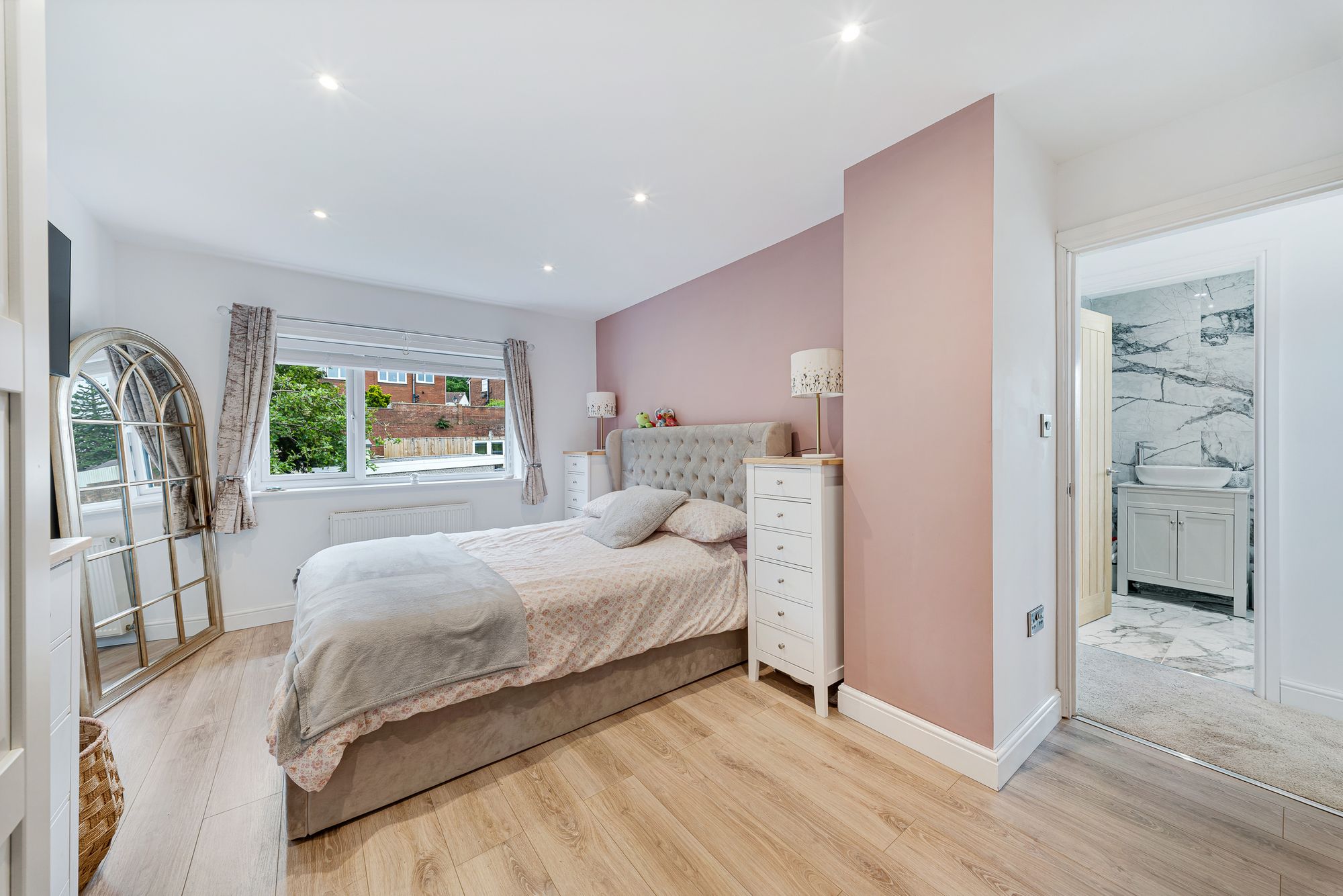 Clayton Crescent, Runcorn, WA7