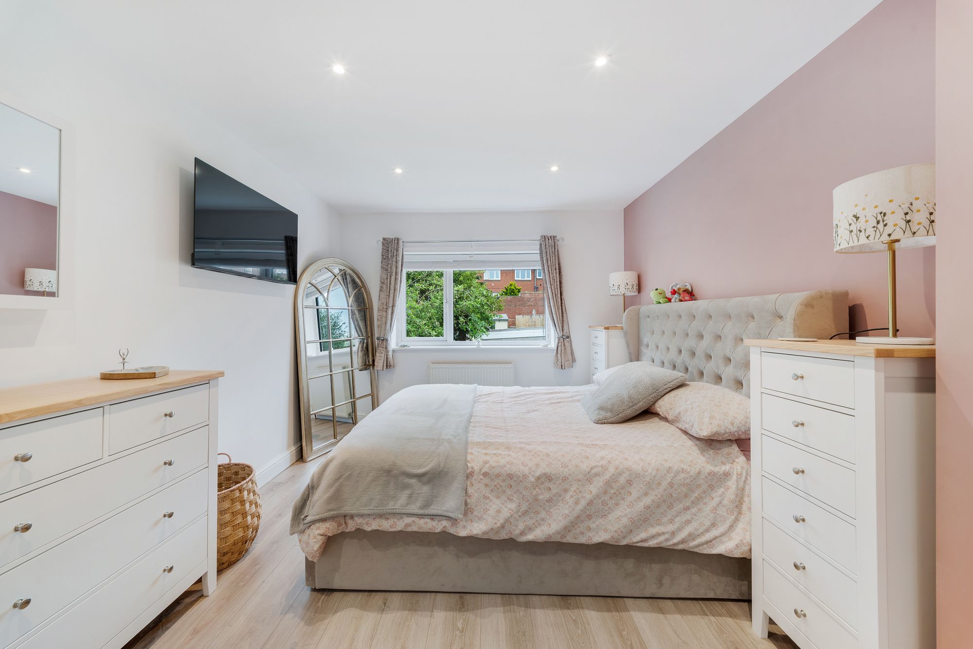 Clayton Crescent, Runcorn, WA7