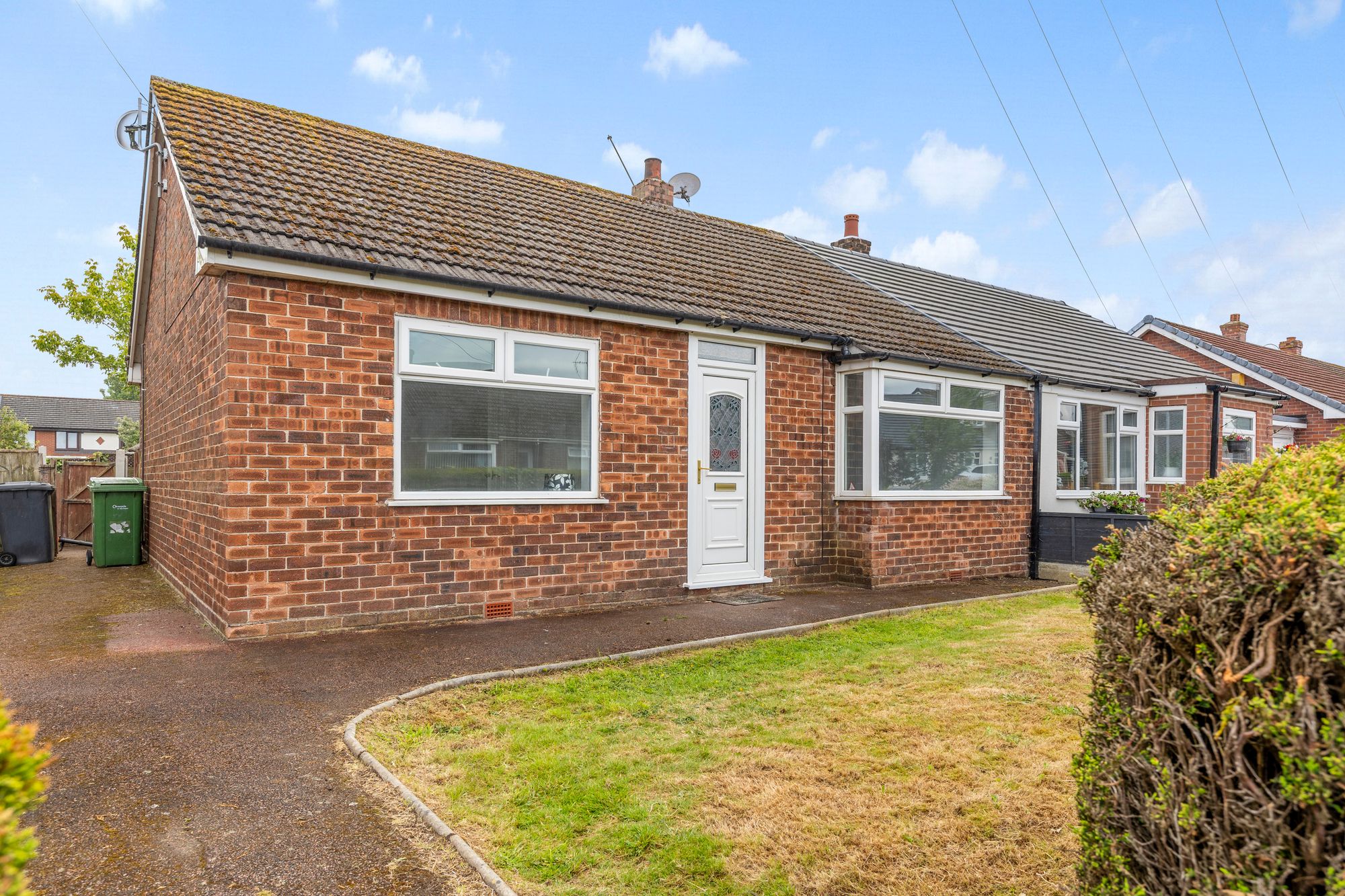 Clovelly Avenue, Great Sankey, WA5