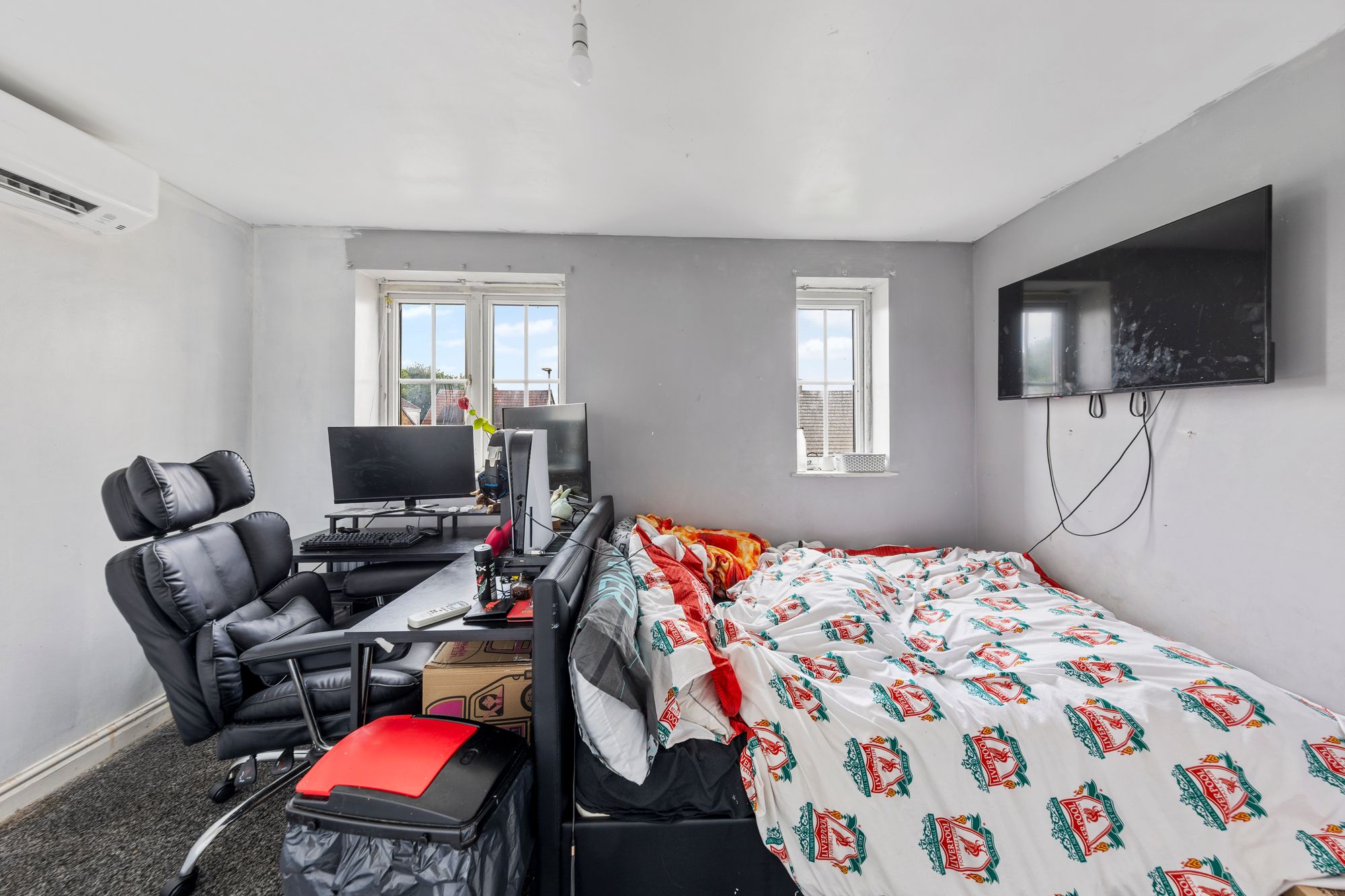 Waltham Avenue, Glazebury, WA3