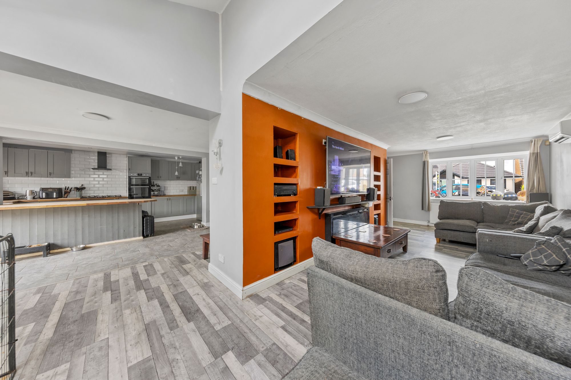 Waltham Avenue, Glazebury, WA3