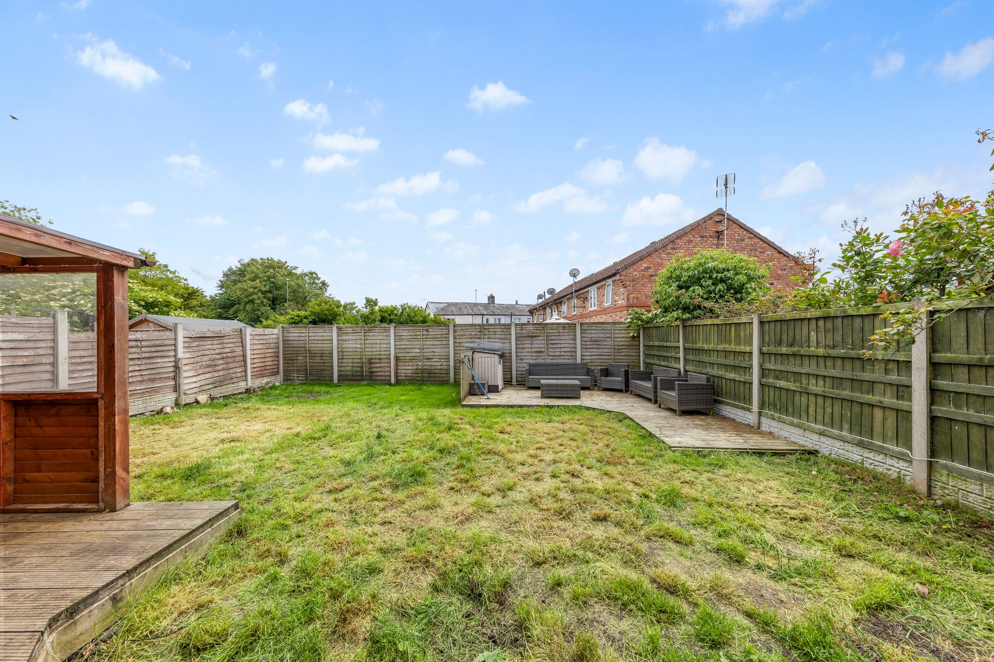 Waltham Avenue, Glazebury, WA3