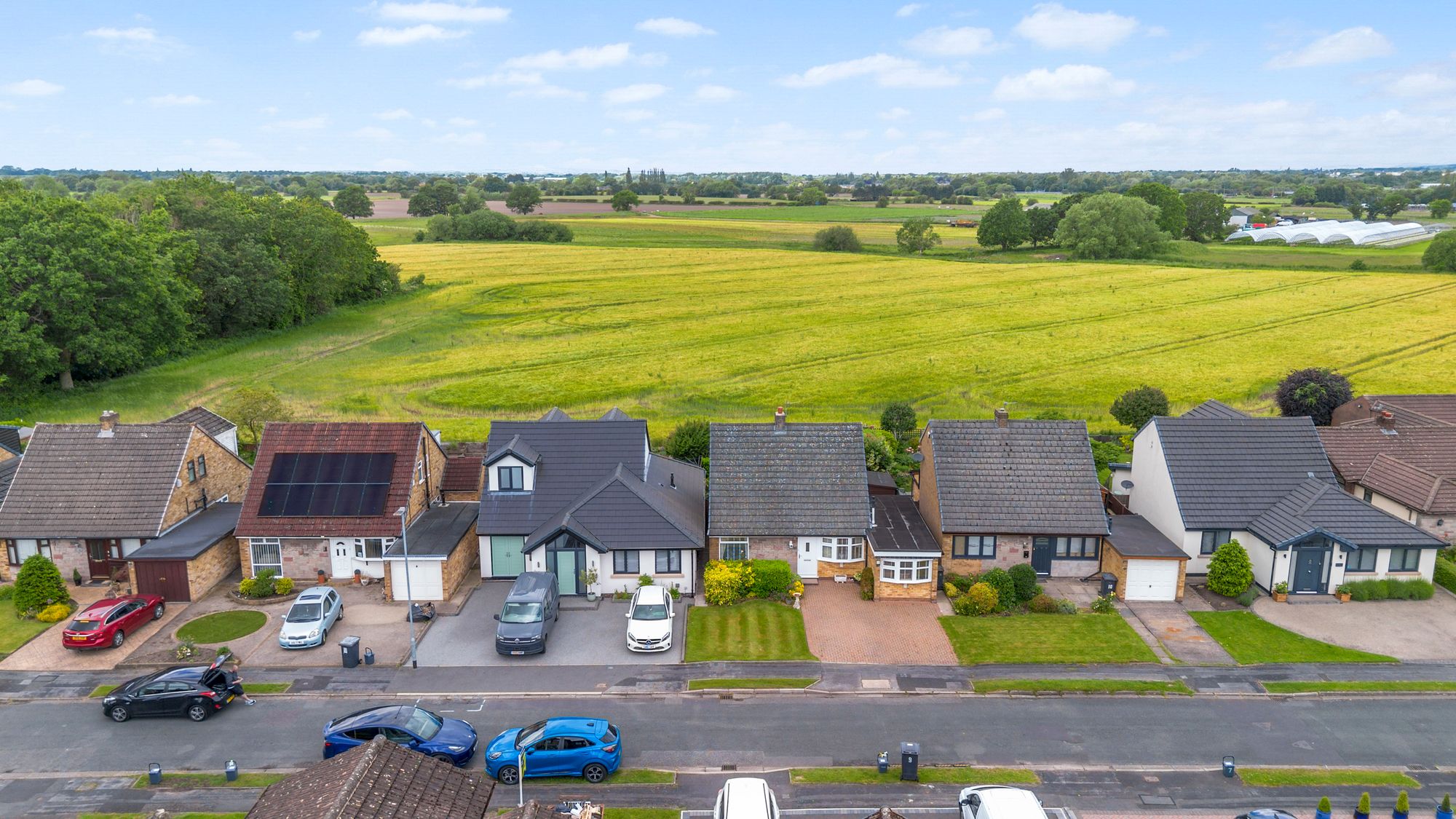 Waltham Avenue, Glazebury, WA3