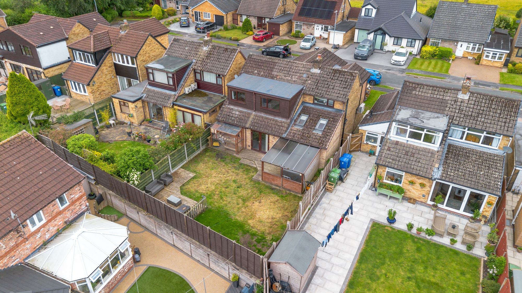 Waltham Avenue, Glazebury, WA3