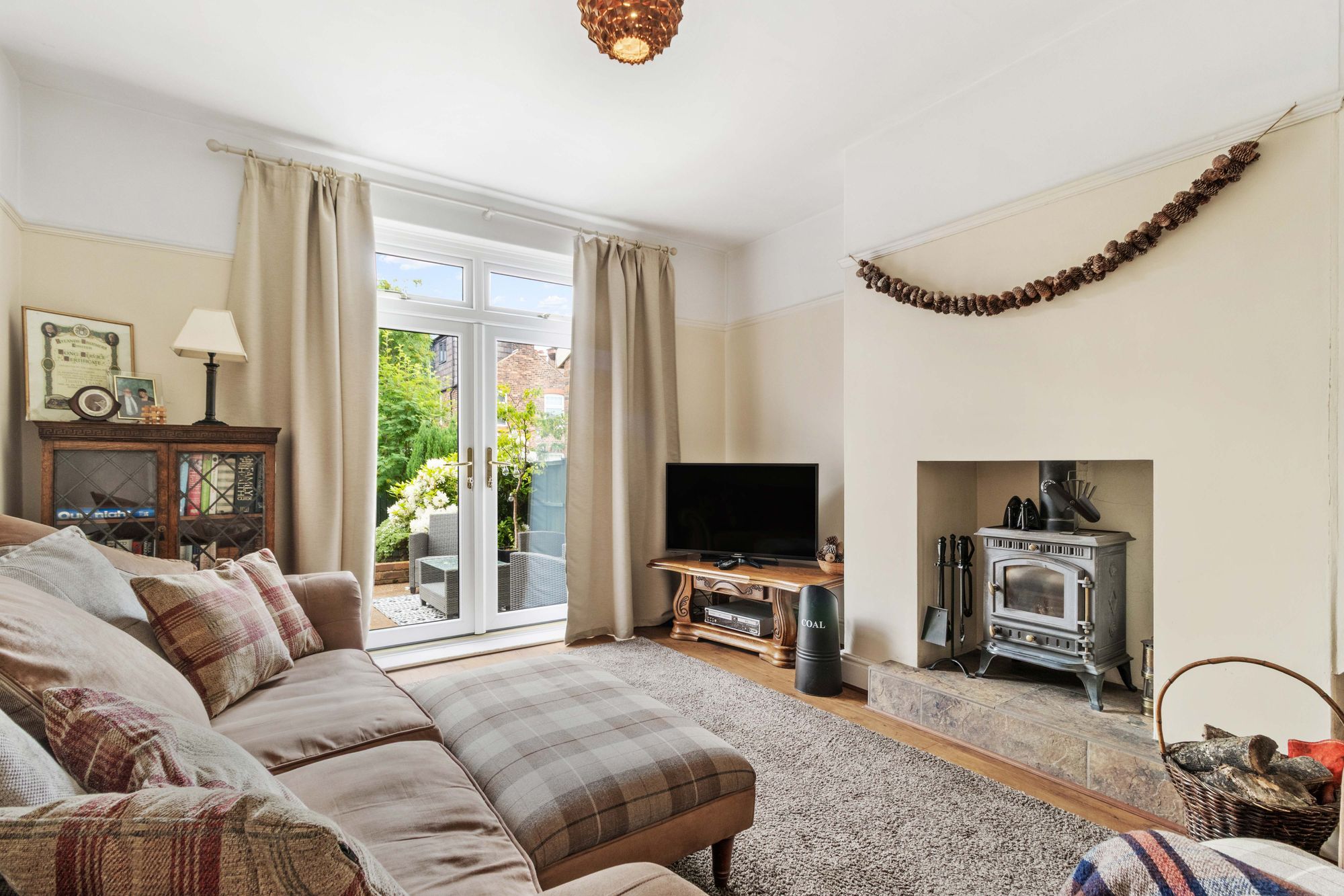 Worsley Road, Walton, WA4