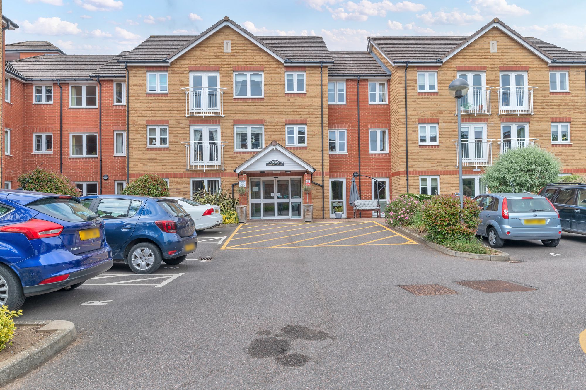 Goodes Court, Royston, SG8