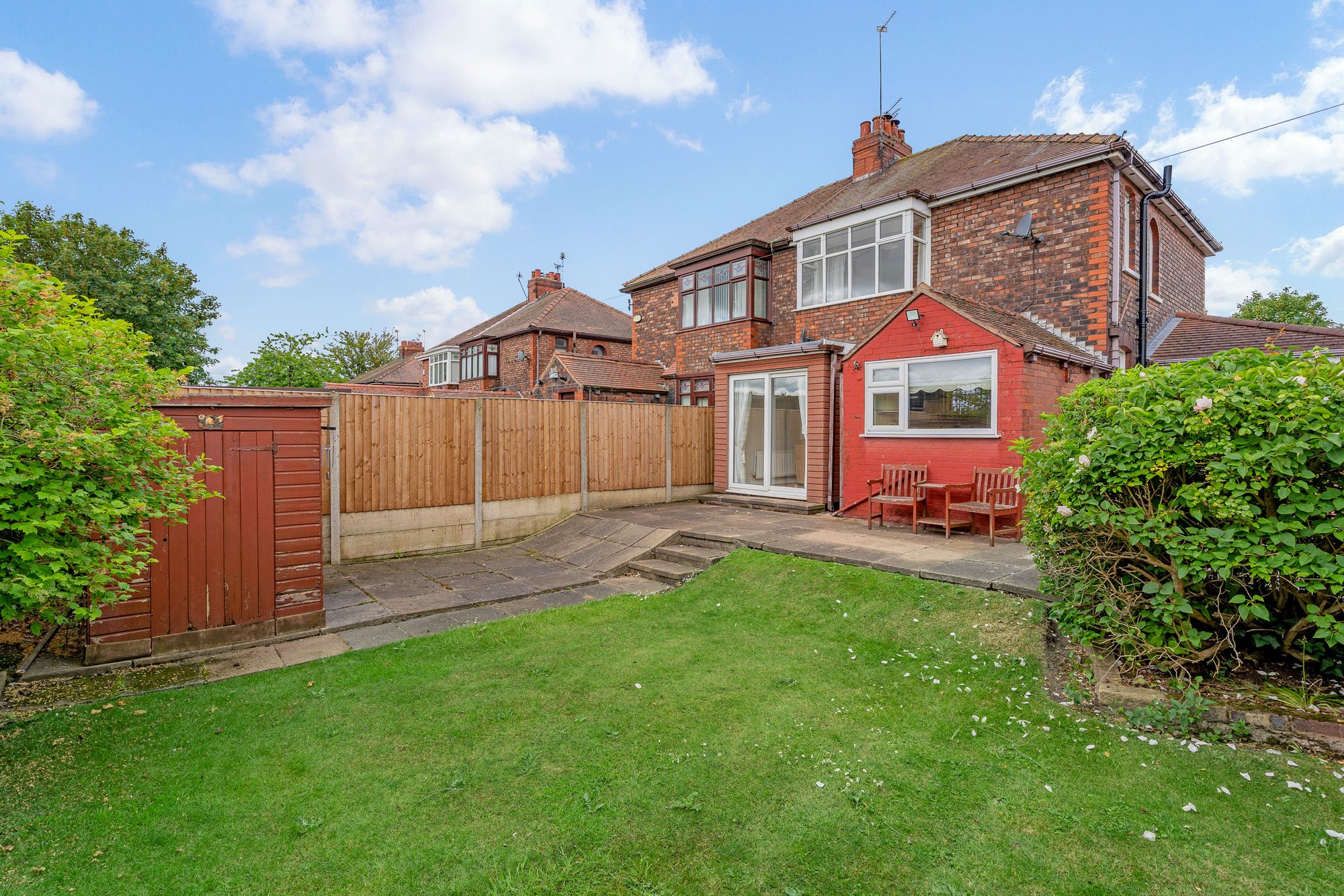 Kingsway, Widnes, WA8