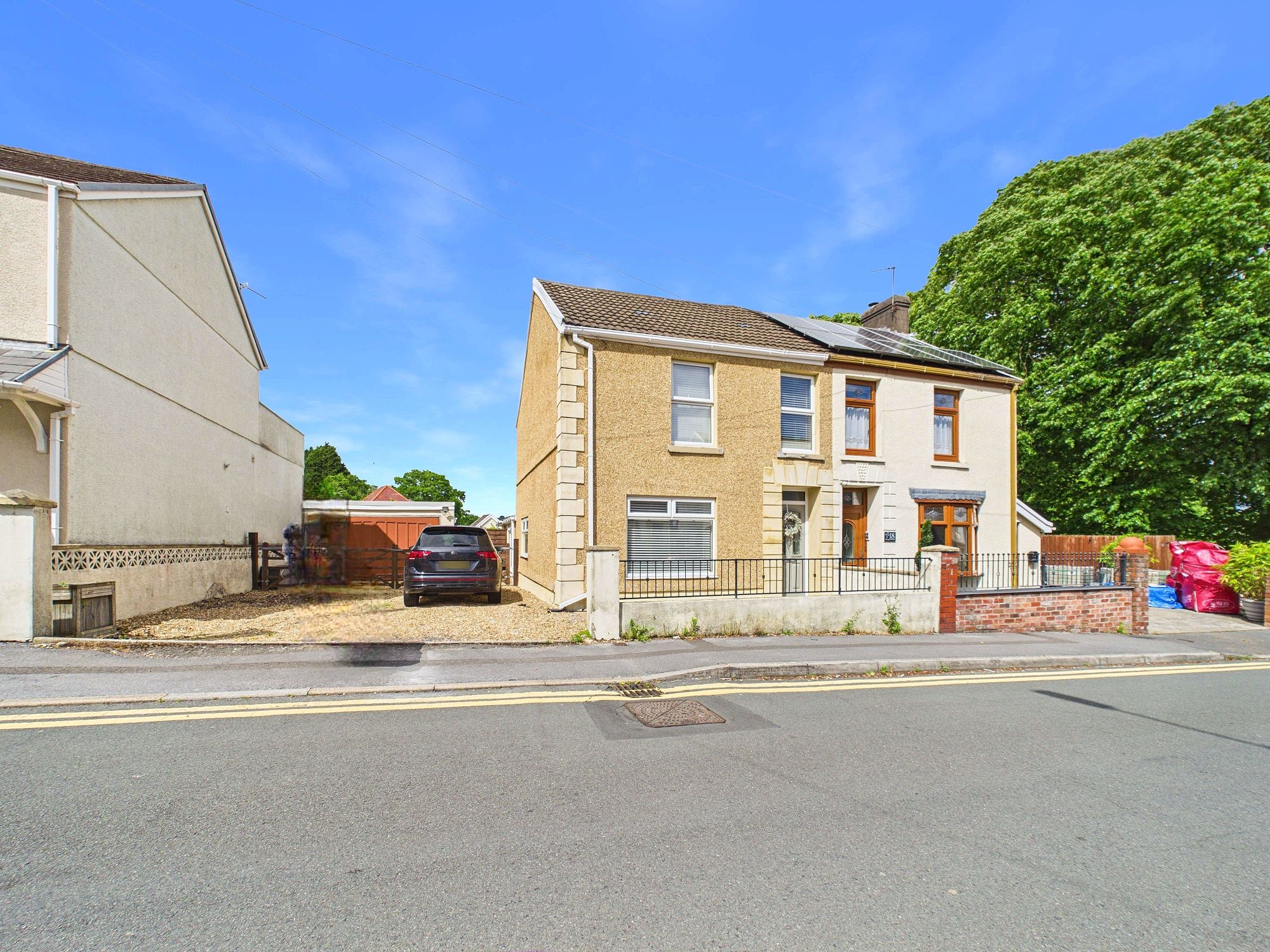 Bryngwyn Road, Llanelli, SA14