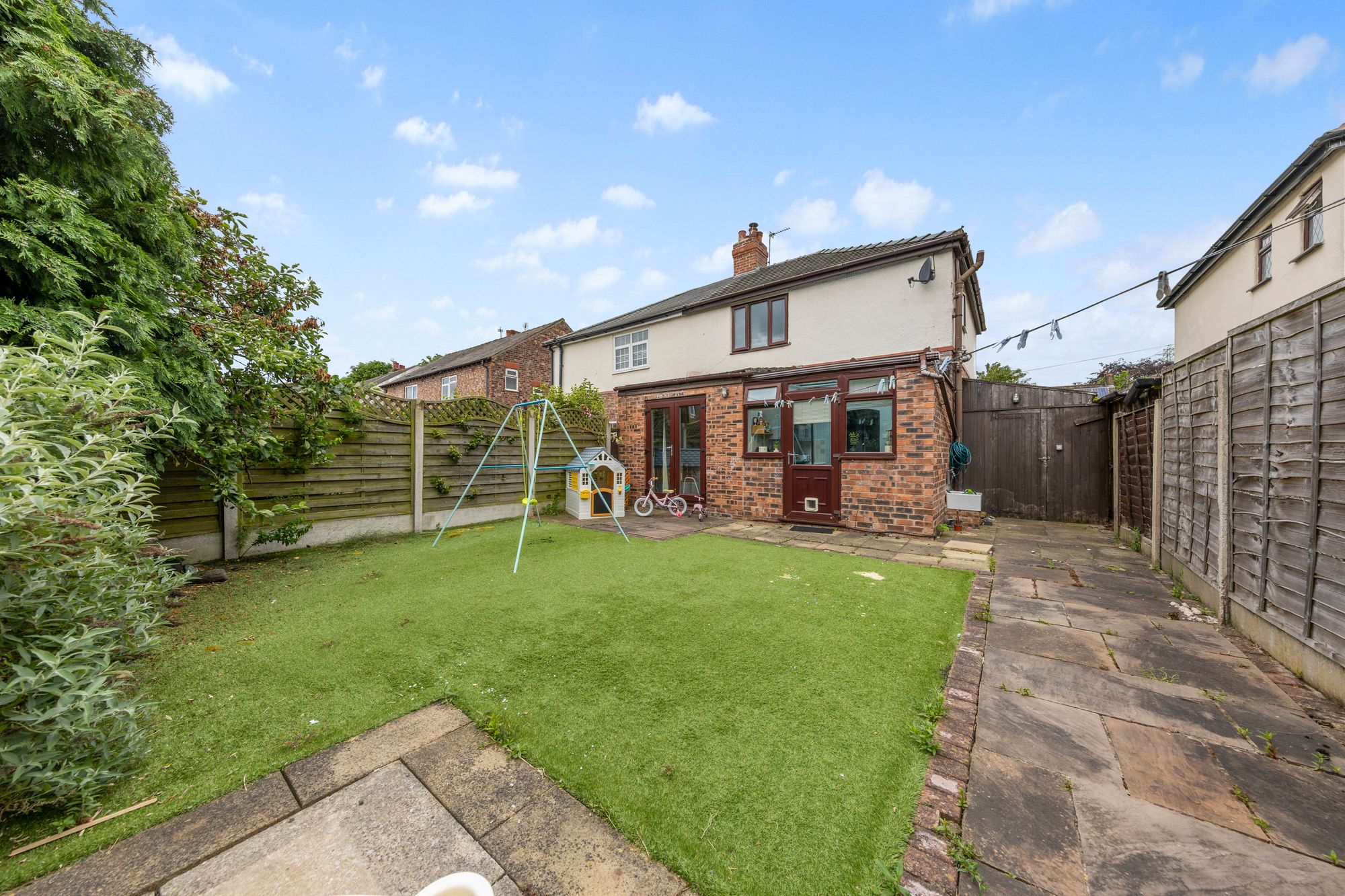 Grange Avenue, Warrington, WA4