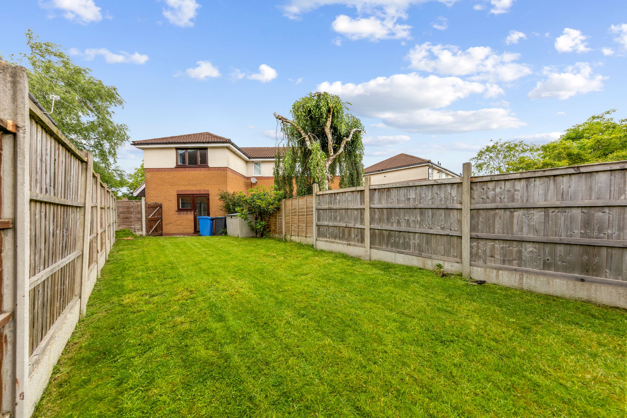 Whittlewood Close, Birchwood, WA3
