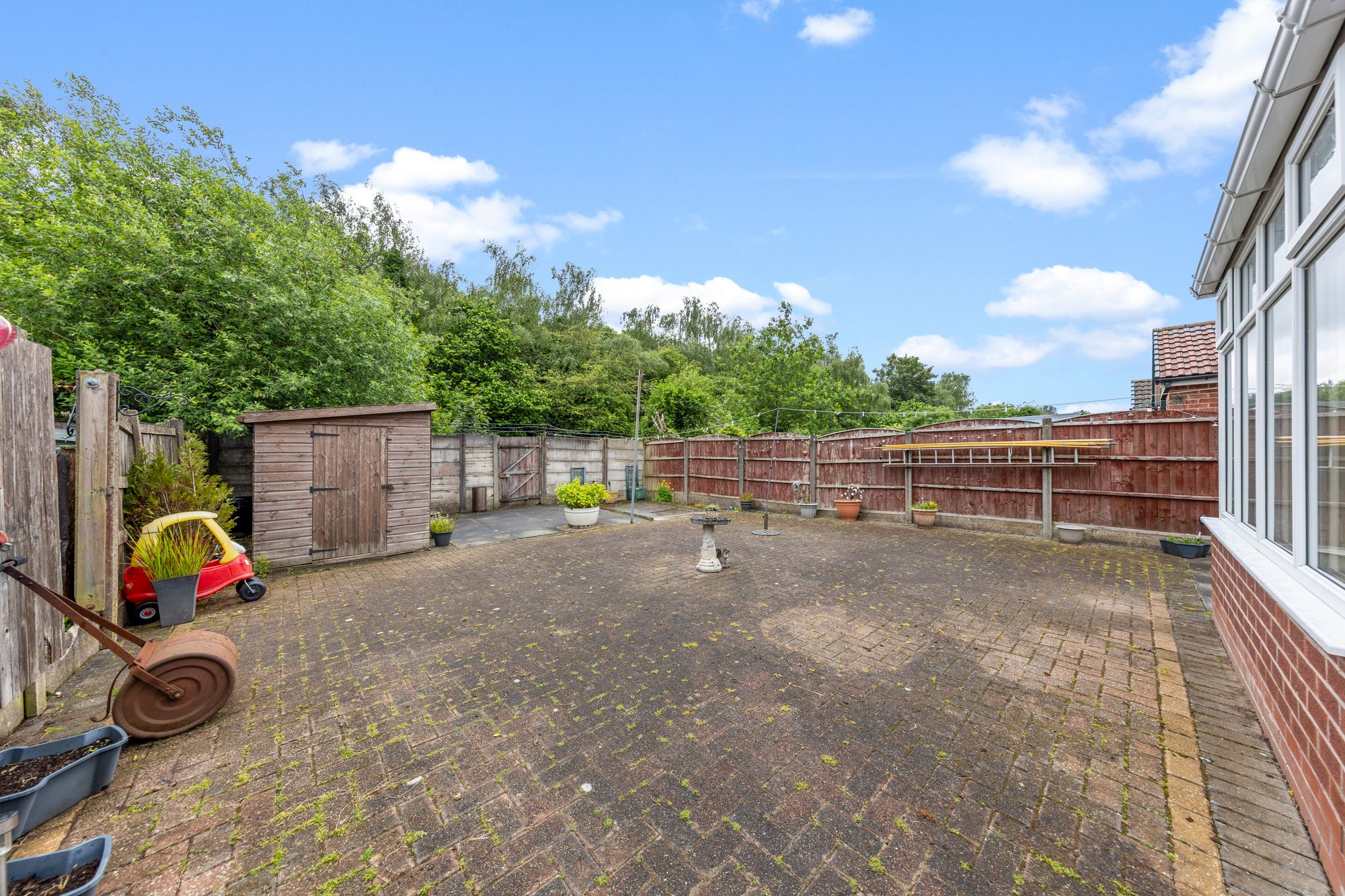 Winfrith Road, Fearnhead, WA2