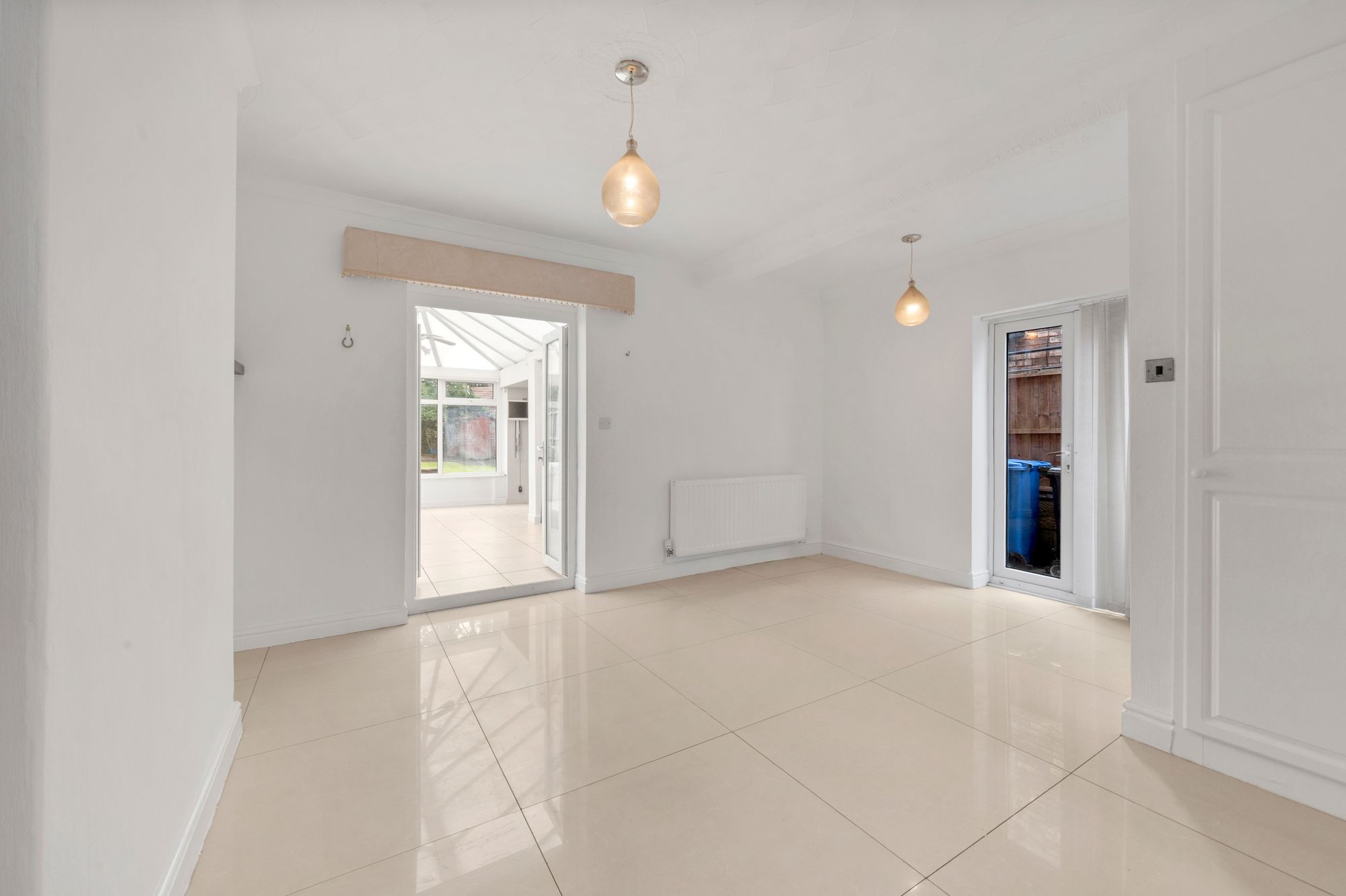 Dragon Lane, Whiston, L35