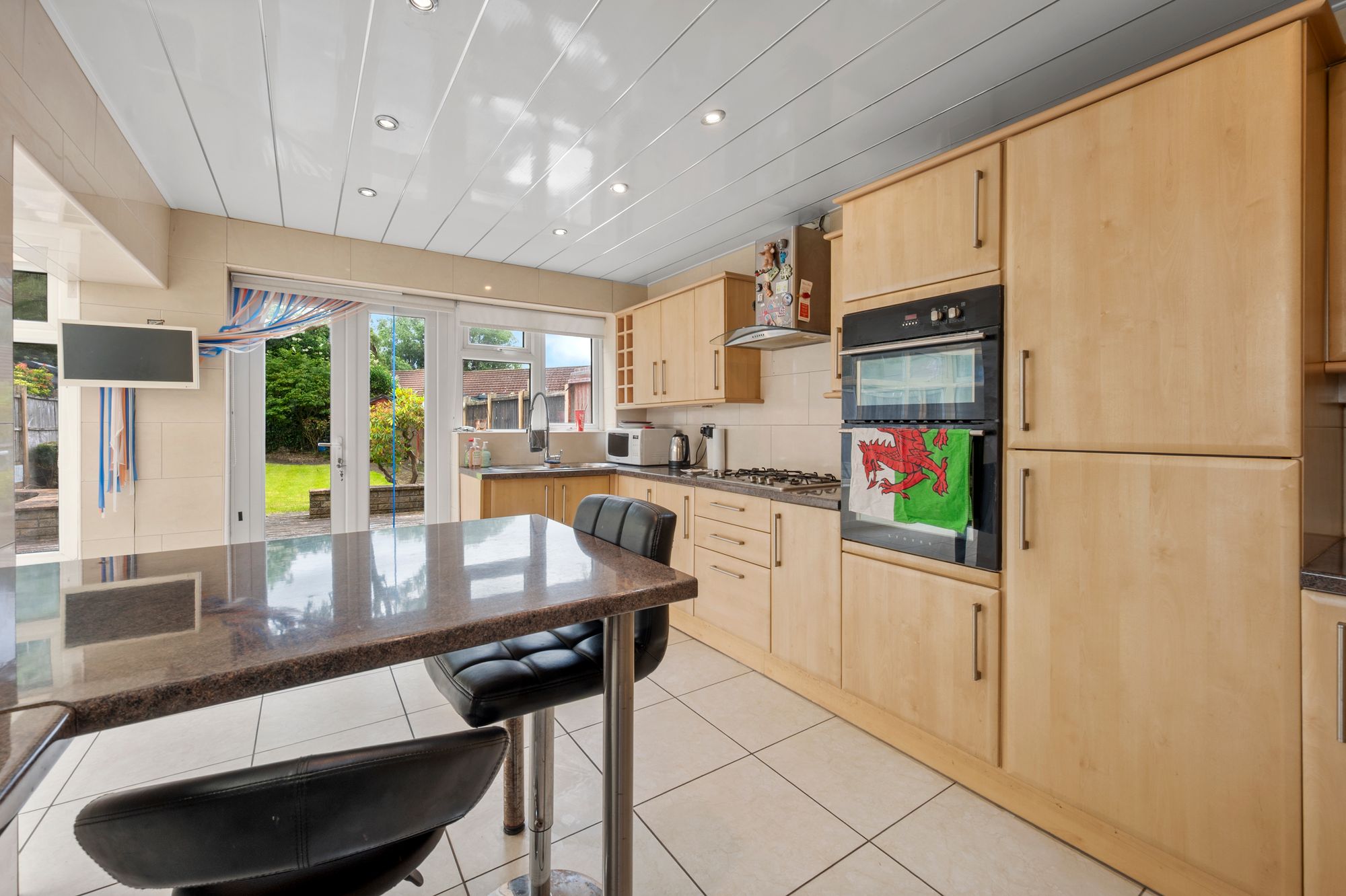 Dragon Lane, Whiston, L35