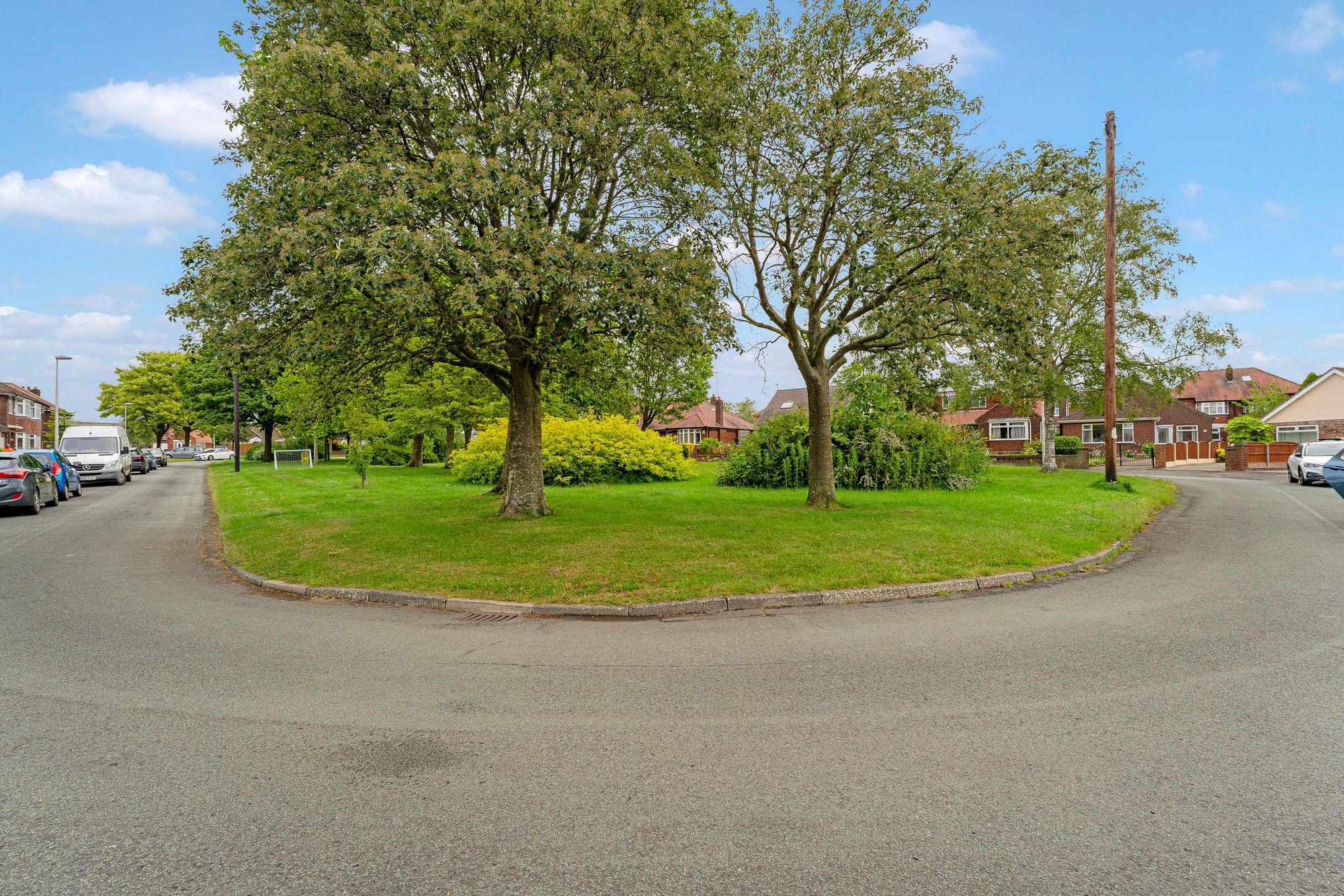 Addison Square, Widnes, WA8