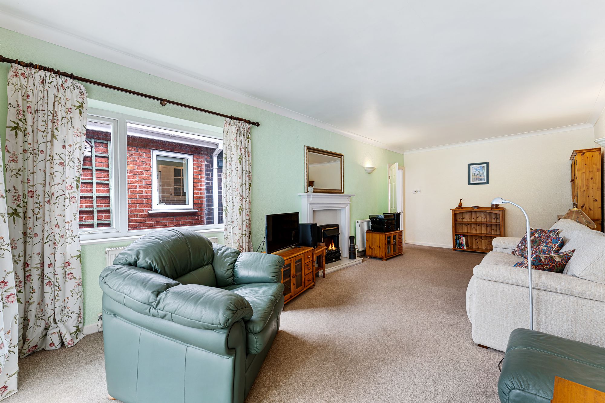 Addison Square, Widnes, WA8