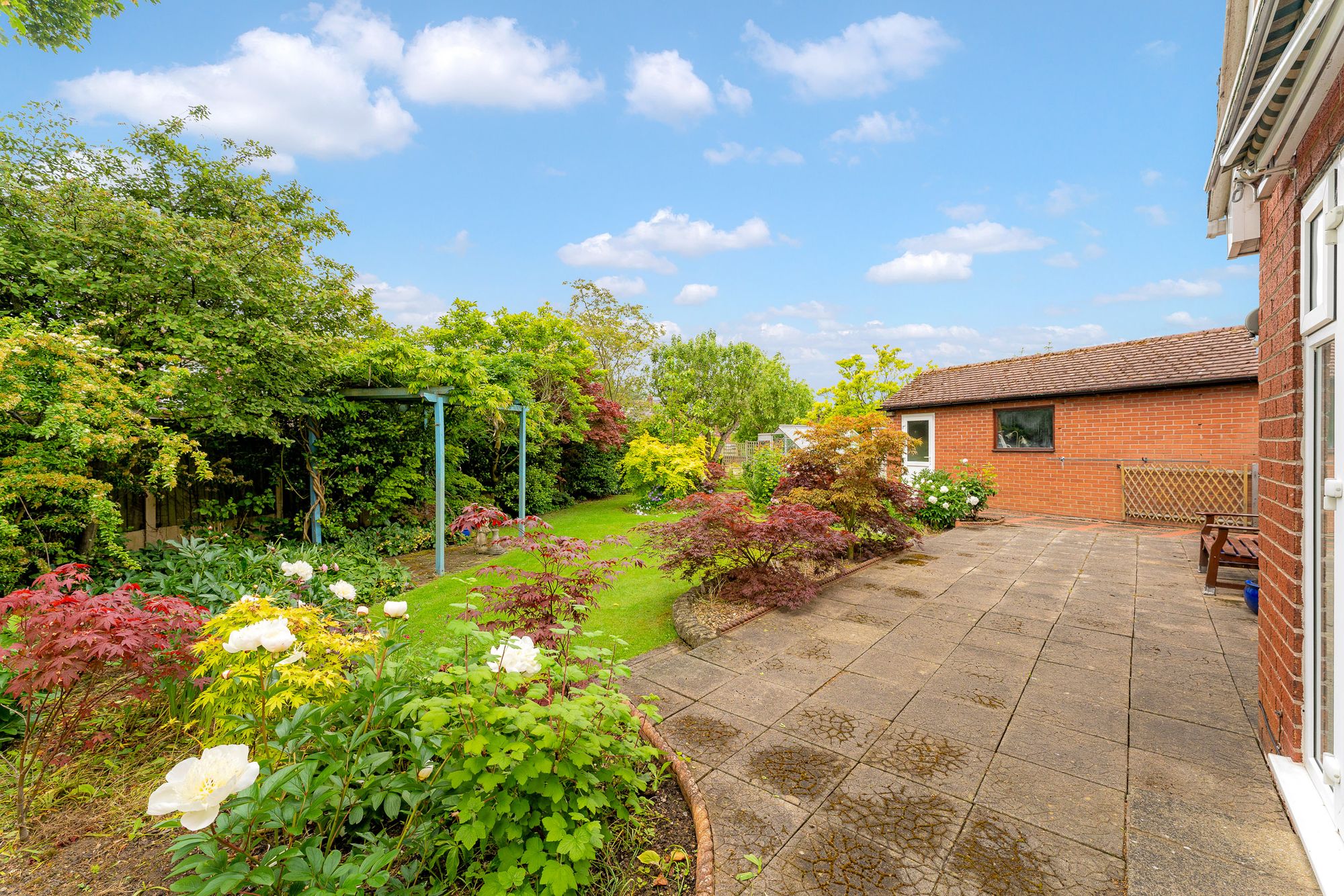 Addison Square, Widnes, WA8
