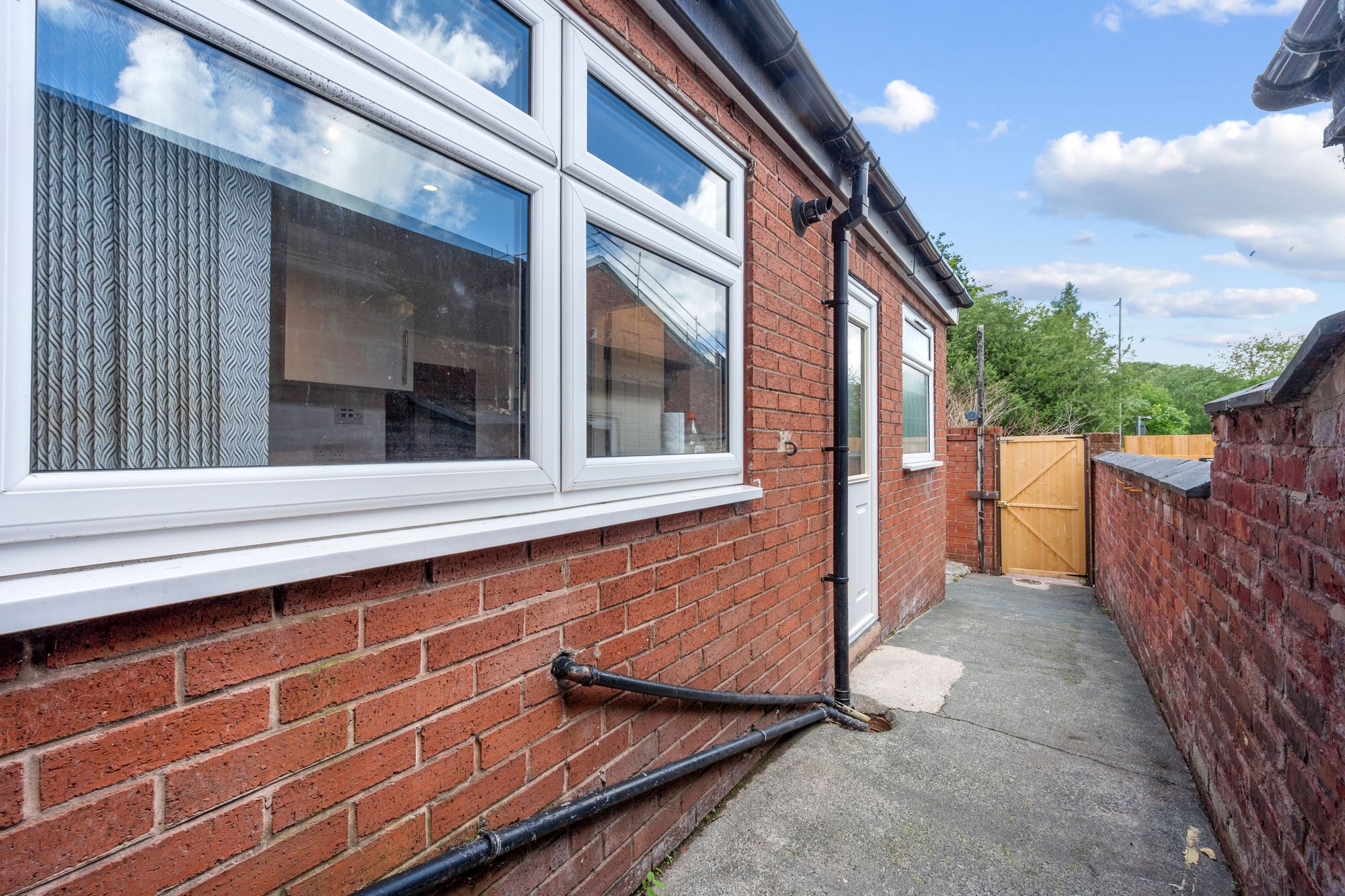 Crispin Street, St. Helens, WA10