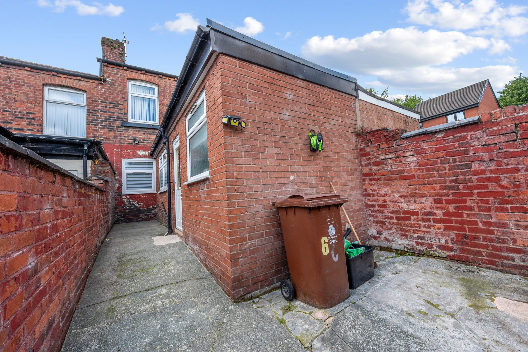 Crispin Street, St. Helens, WA10
